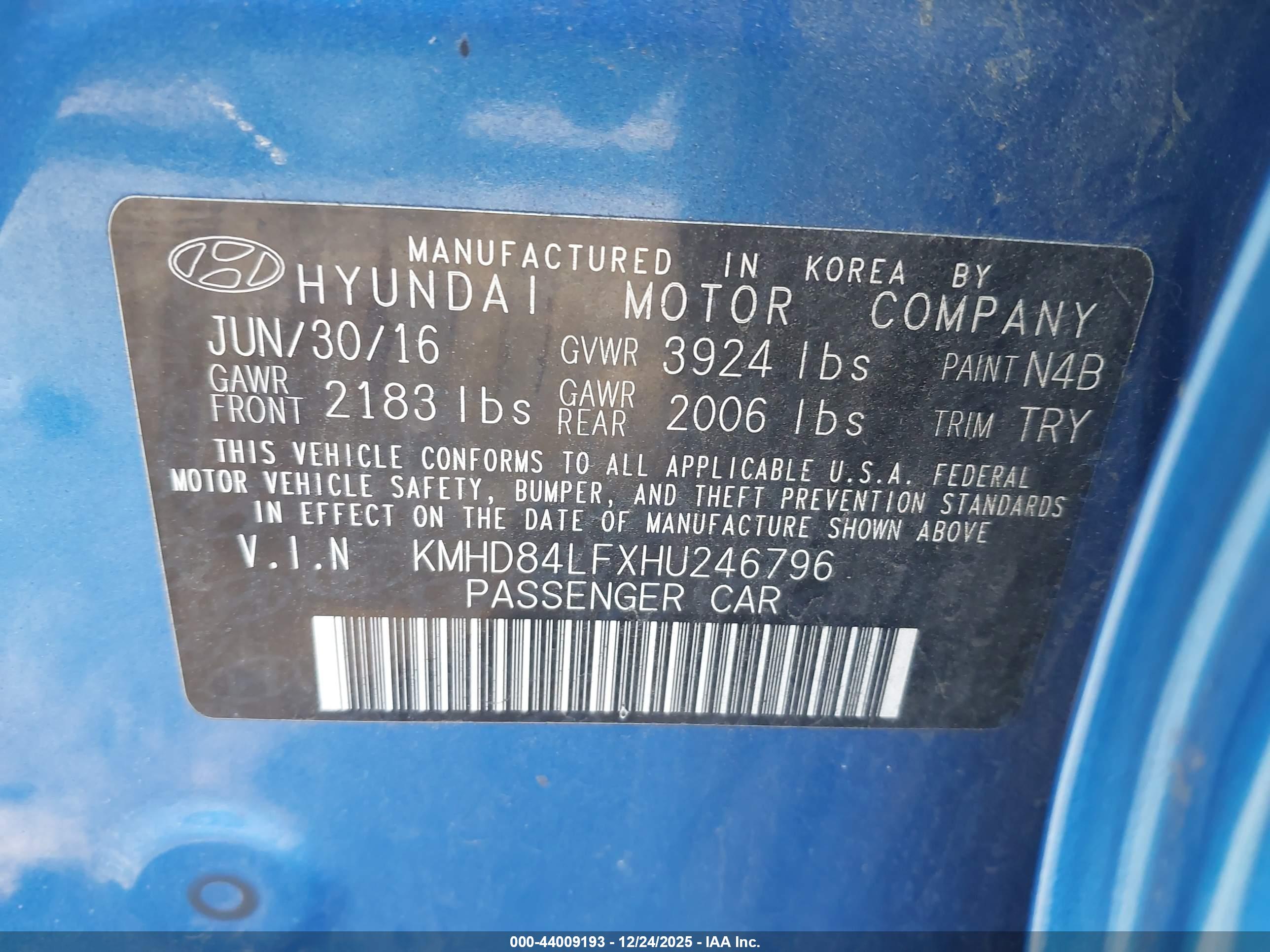 HYUNDAI ELANTRA image 9