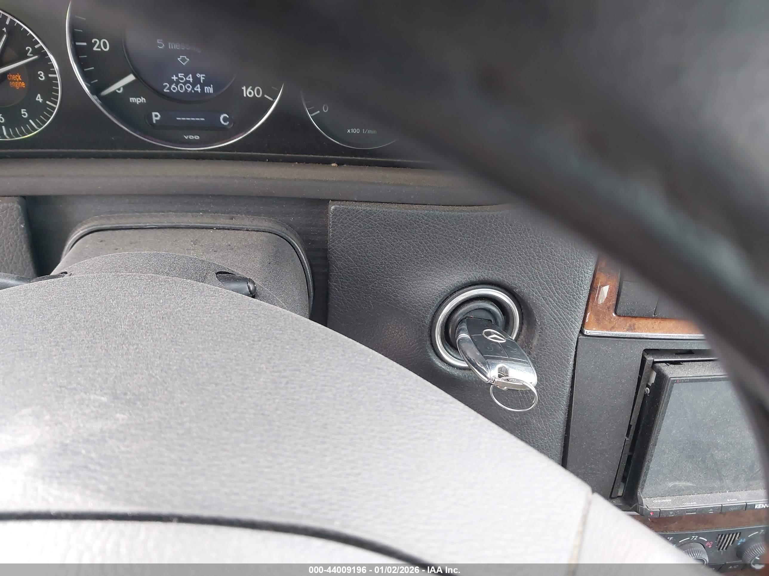 MERCEDES-BENZ CLK image 11
