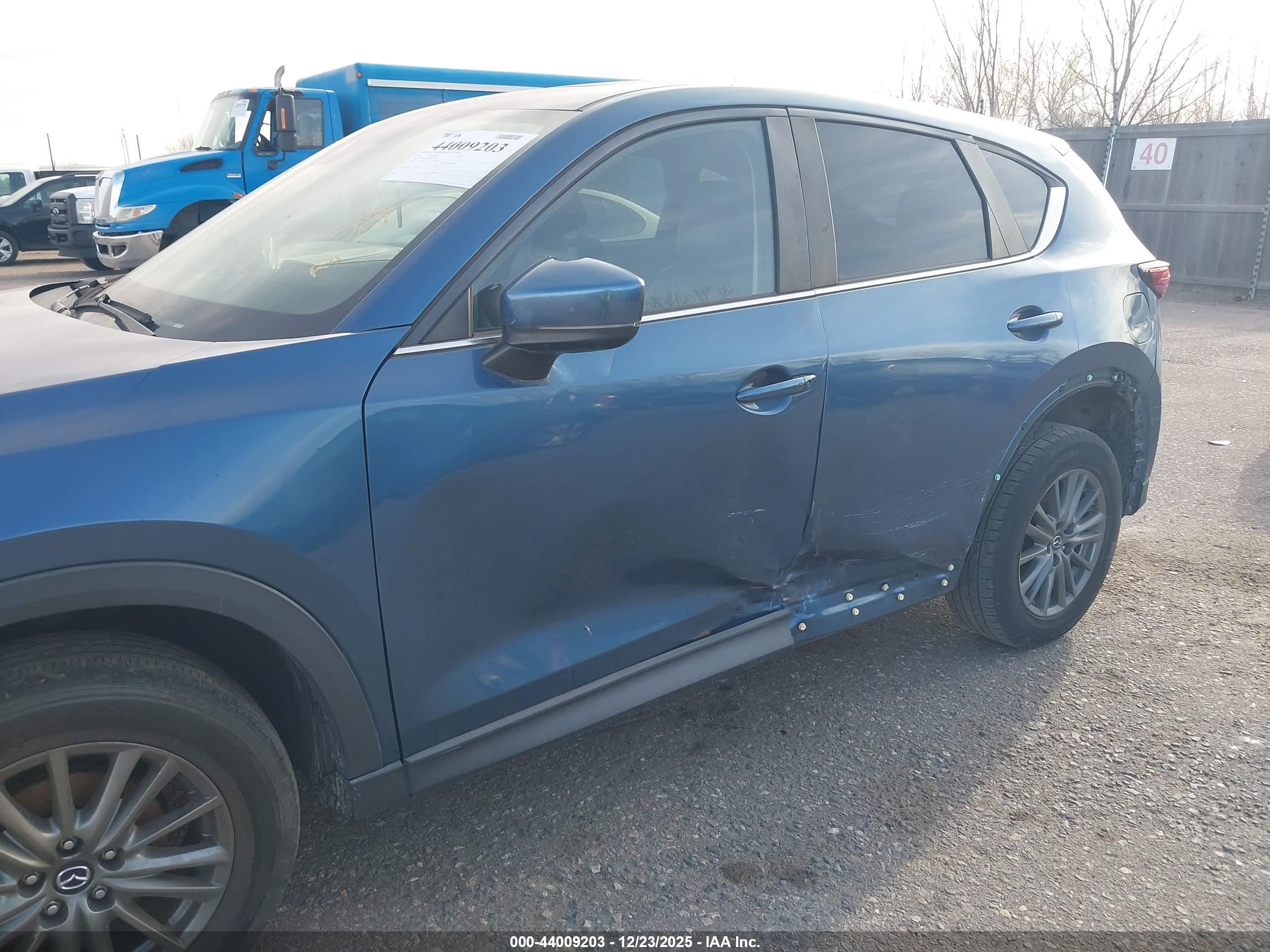 MAZDA CX-5 image 6