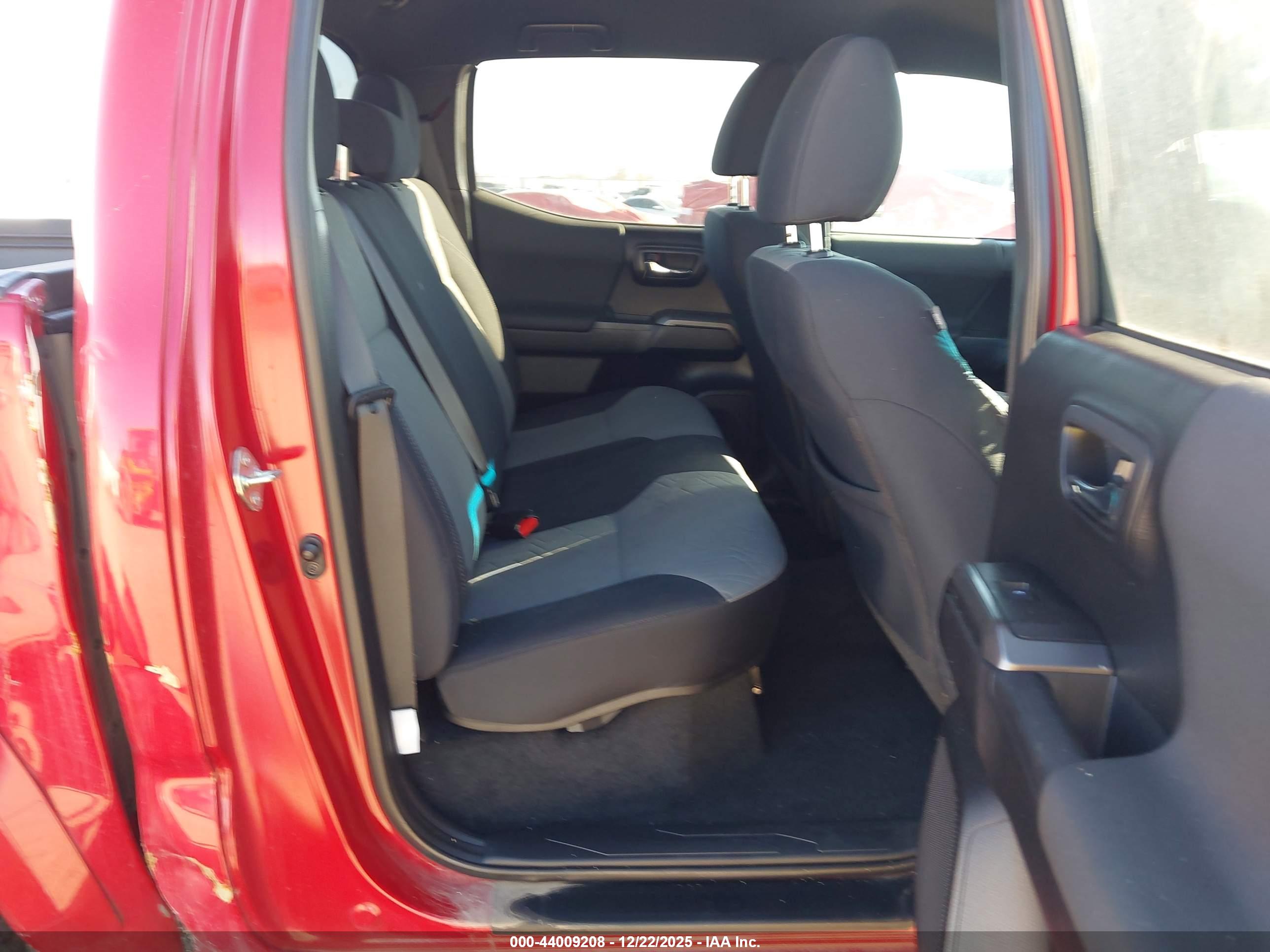 TOYOTA TACOMA image 8