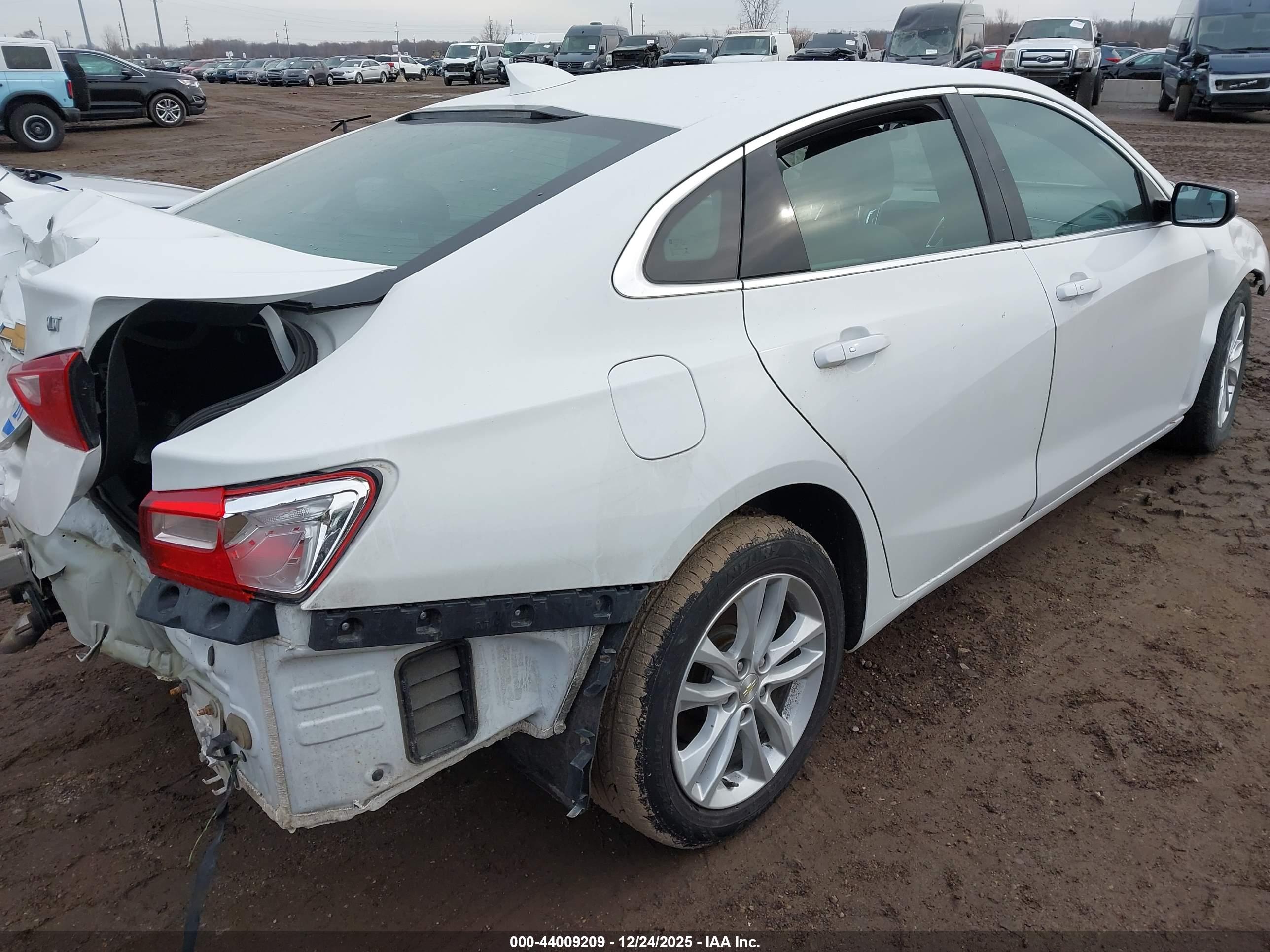 CHEVROLET MALIBU image 4