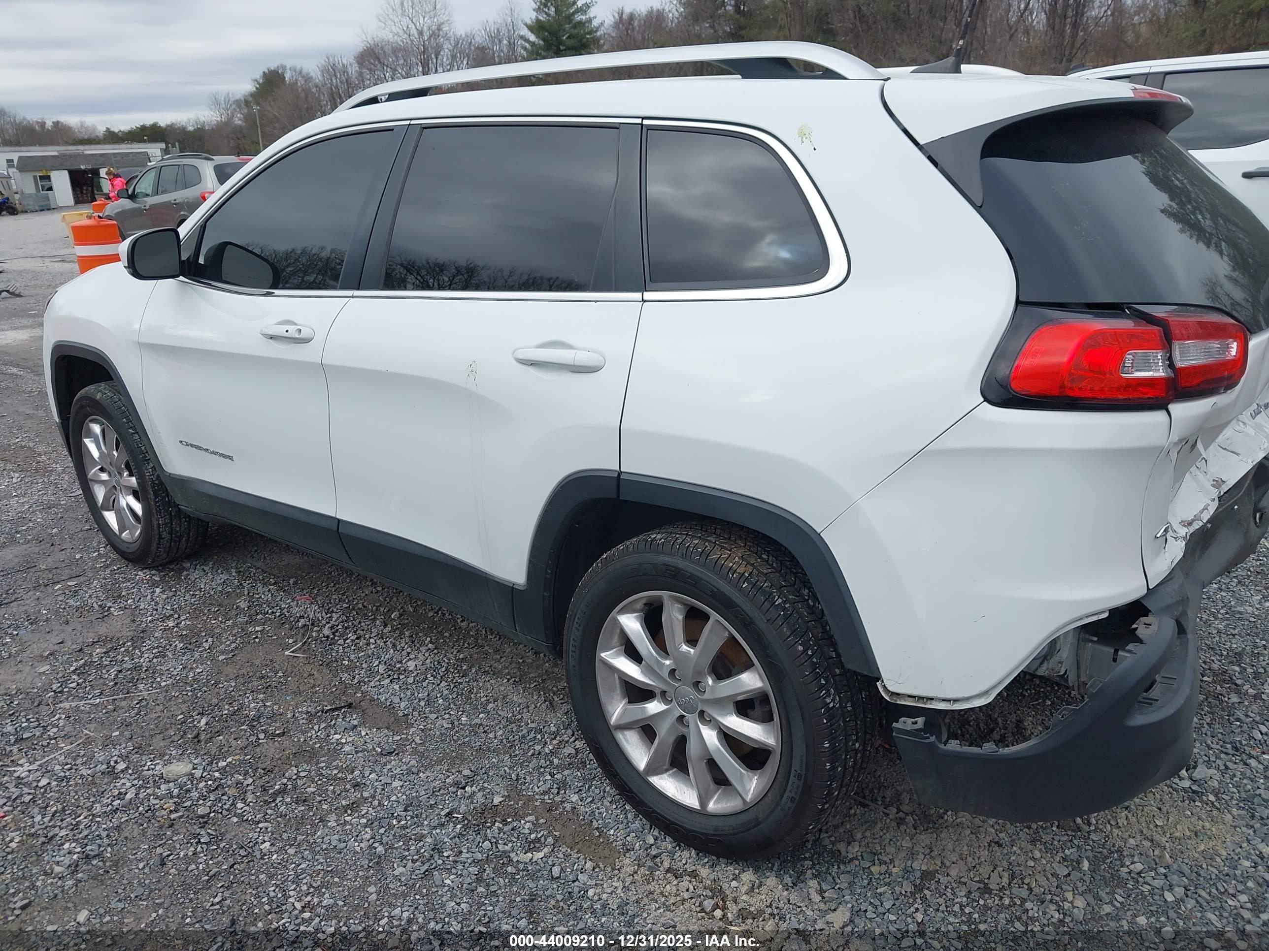 JEEP CHEROKEE image 3