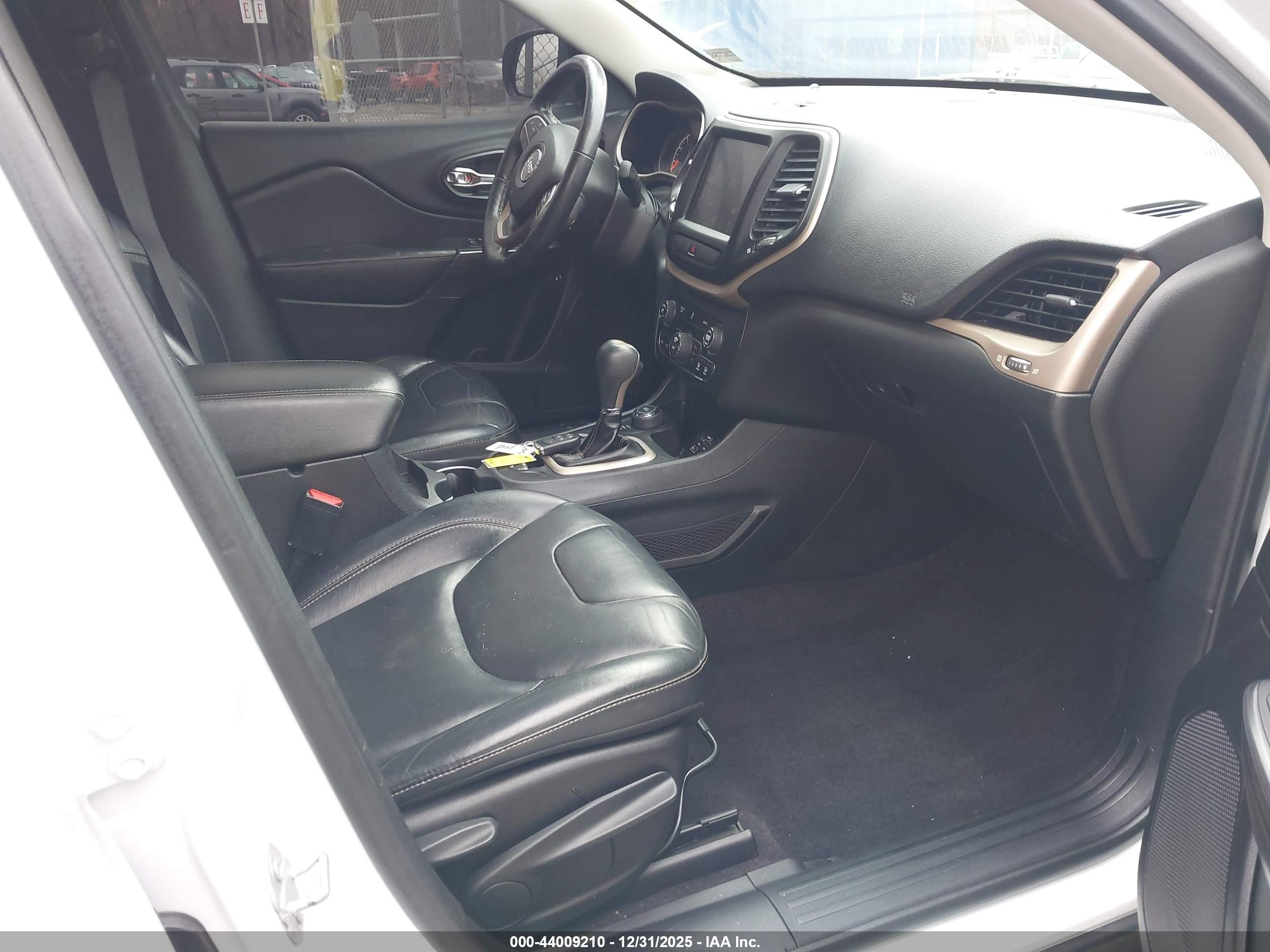 JEEP CHEROKEE image 5