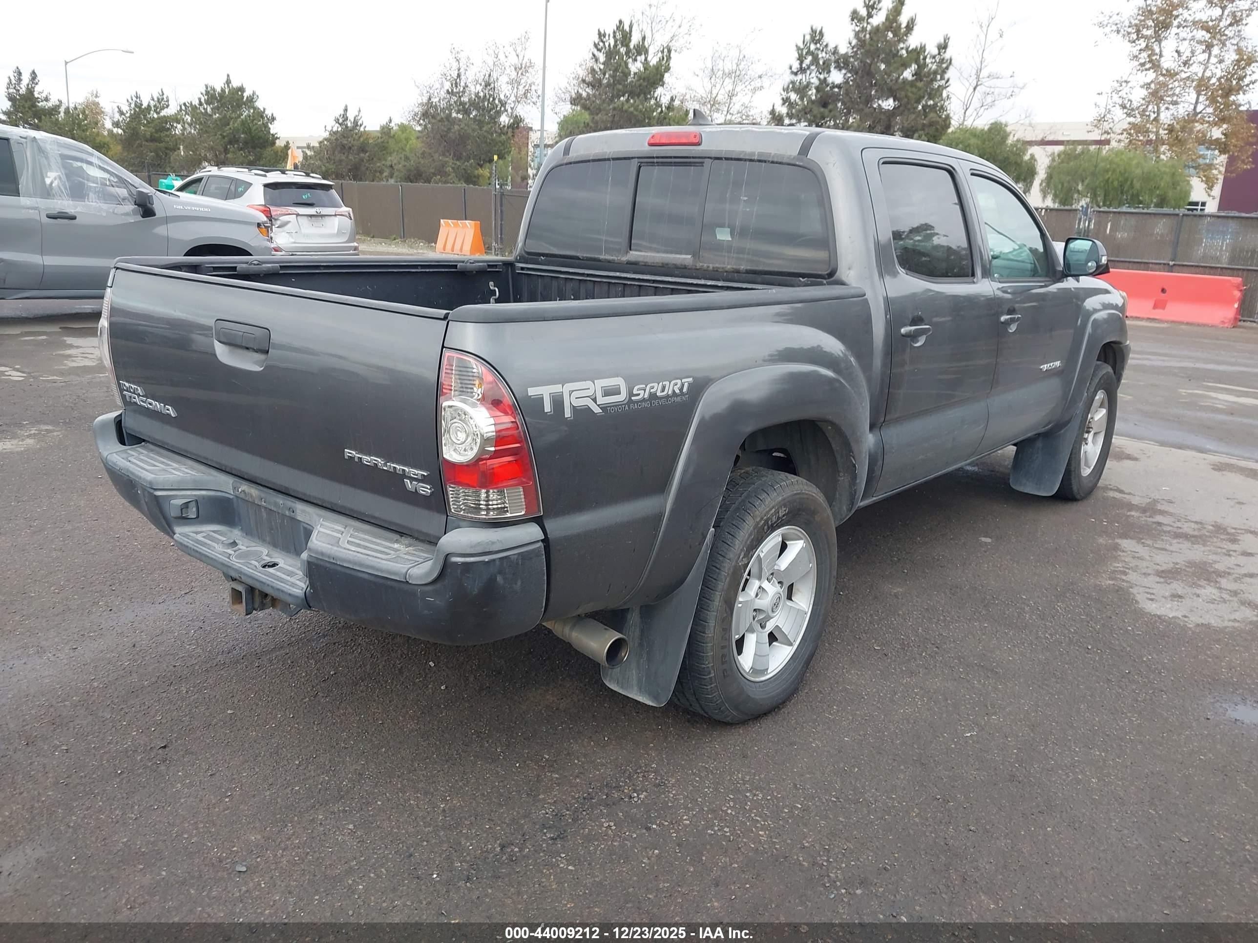 TOYOTA TACOMA image 4