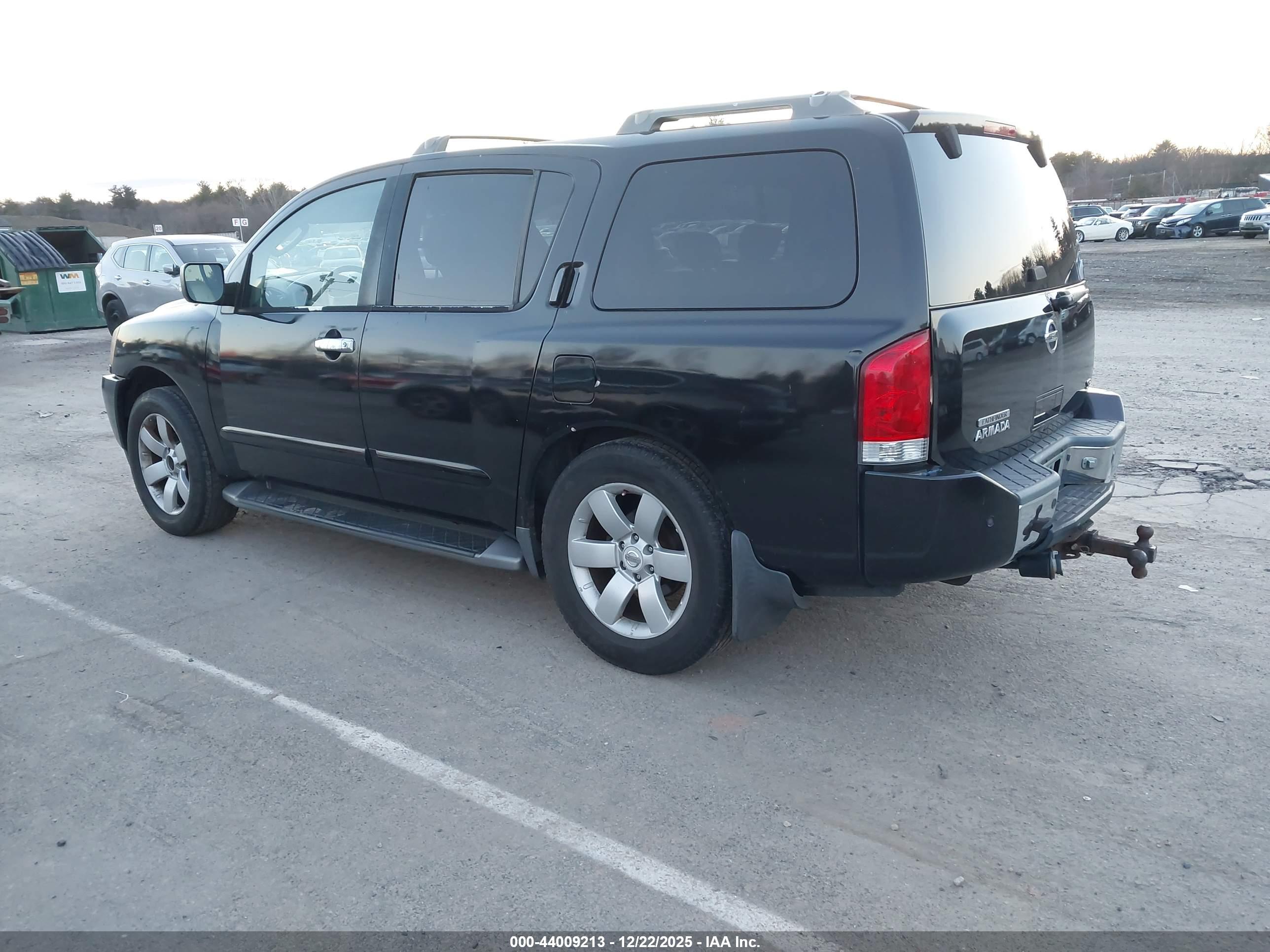 NISSAN PATHFINDER image 3