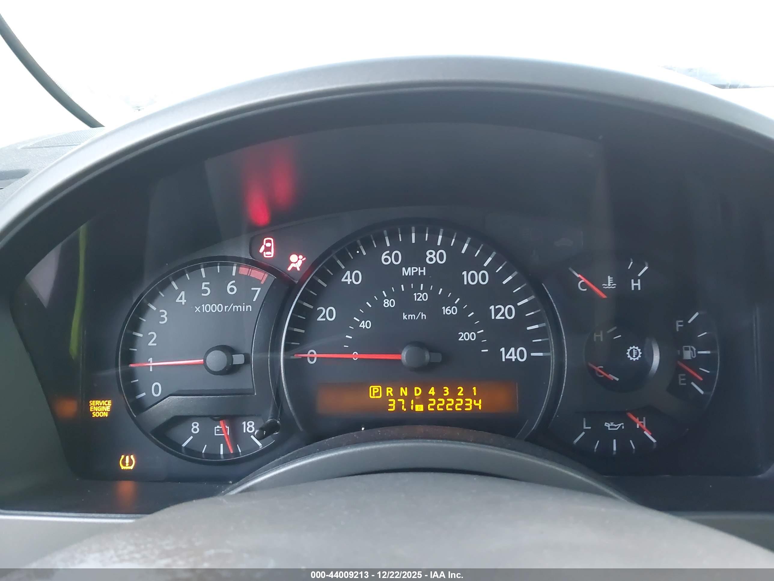 NISSAN PATHFINDER image 7