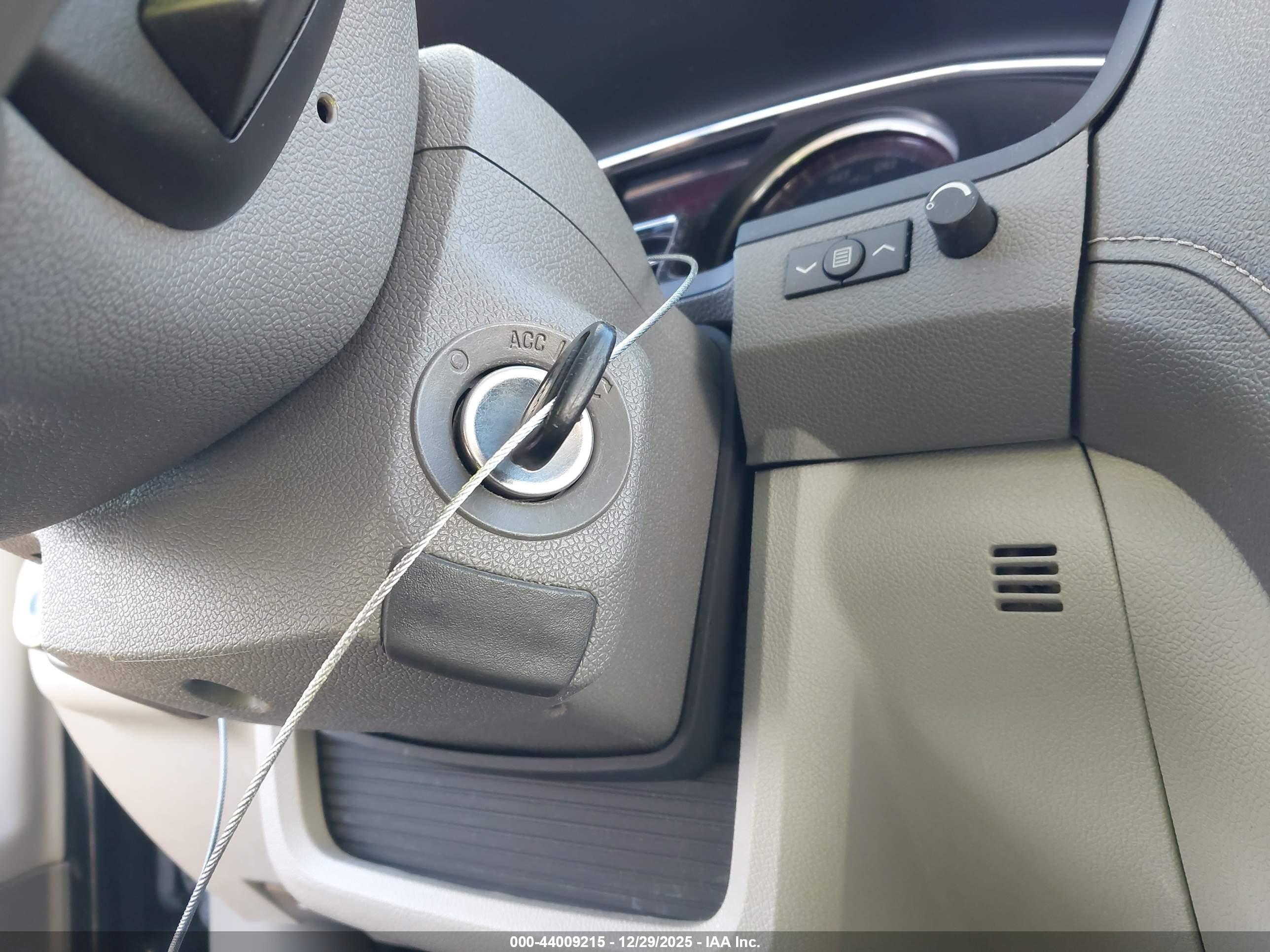 GMC ACADIA image 11