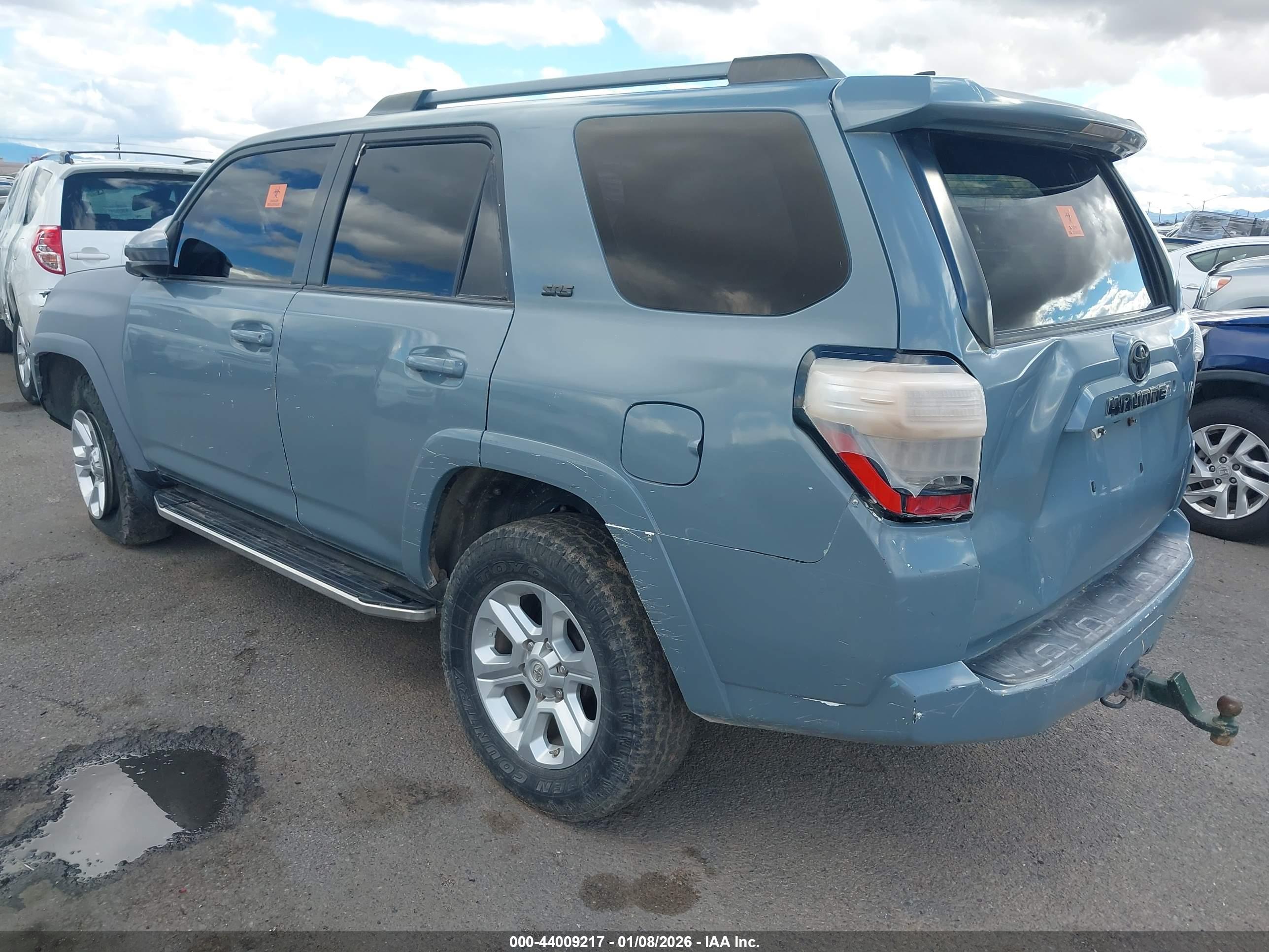 TOYOTA 4RUNNER image 3