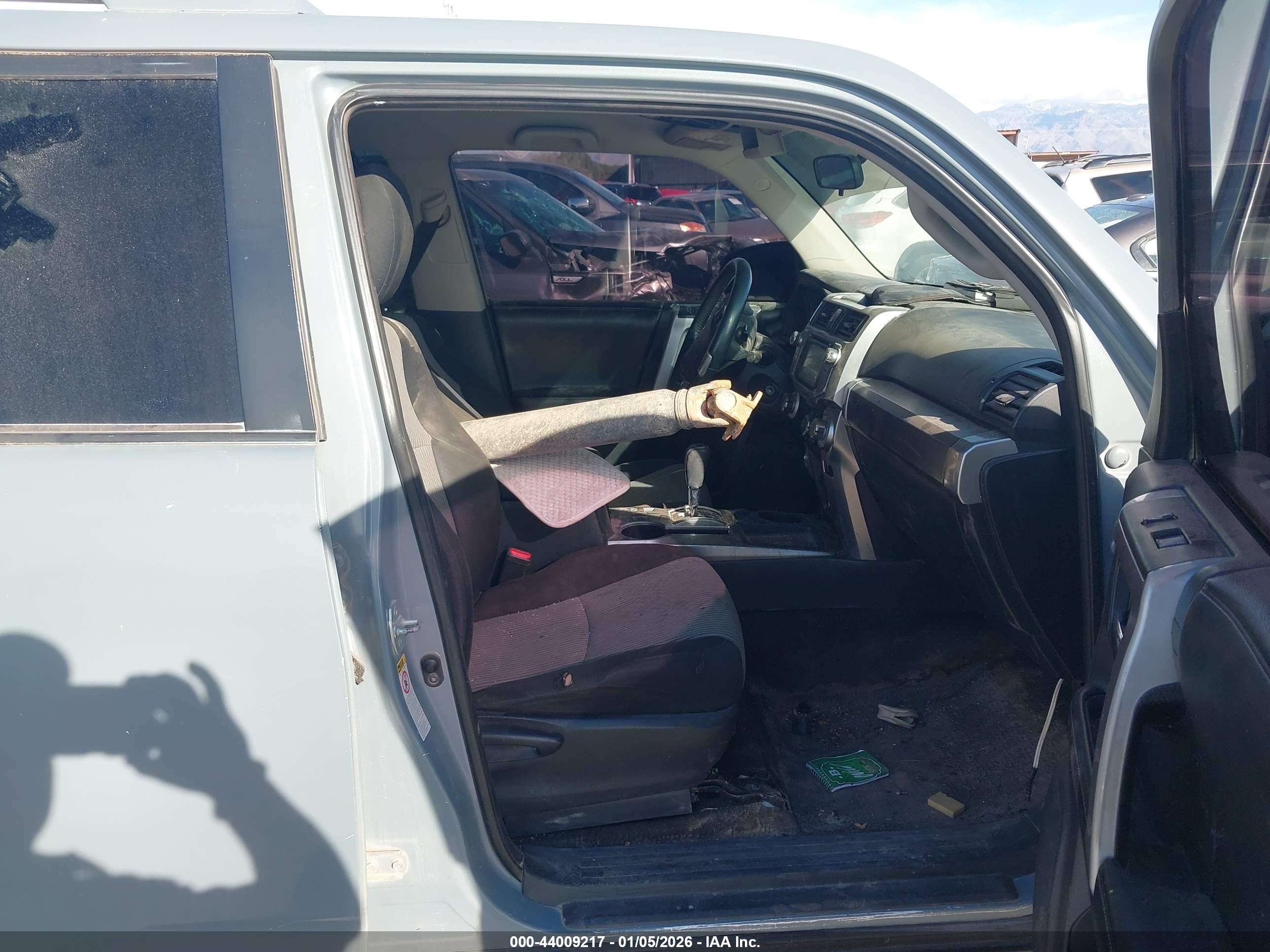TOYOTA 4RUNNER image 5