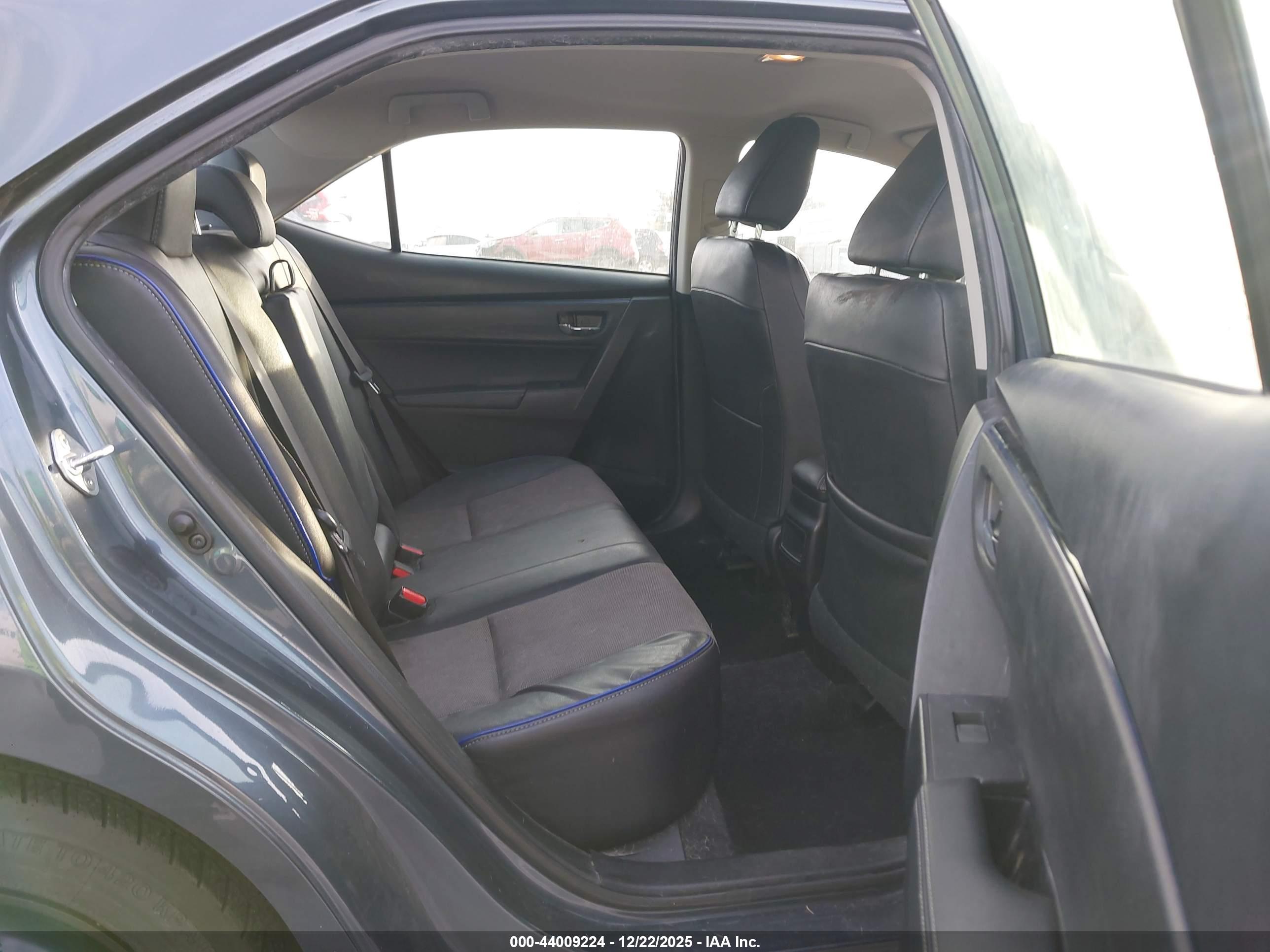 TOYOTA COROLLA image 8