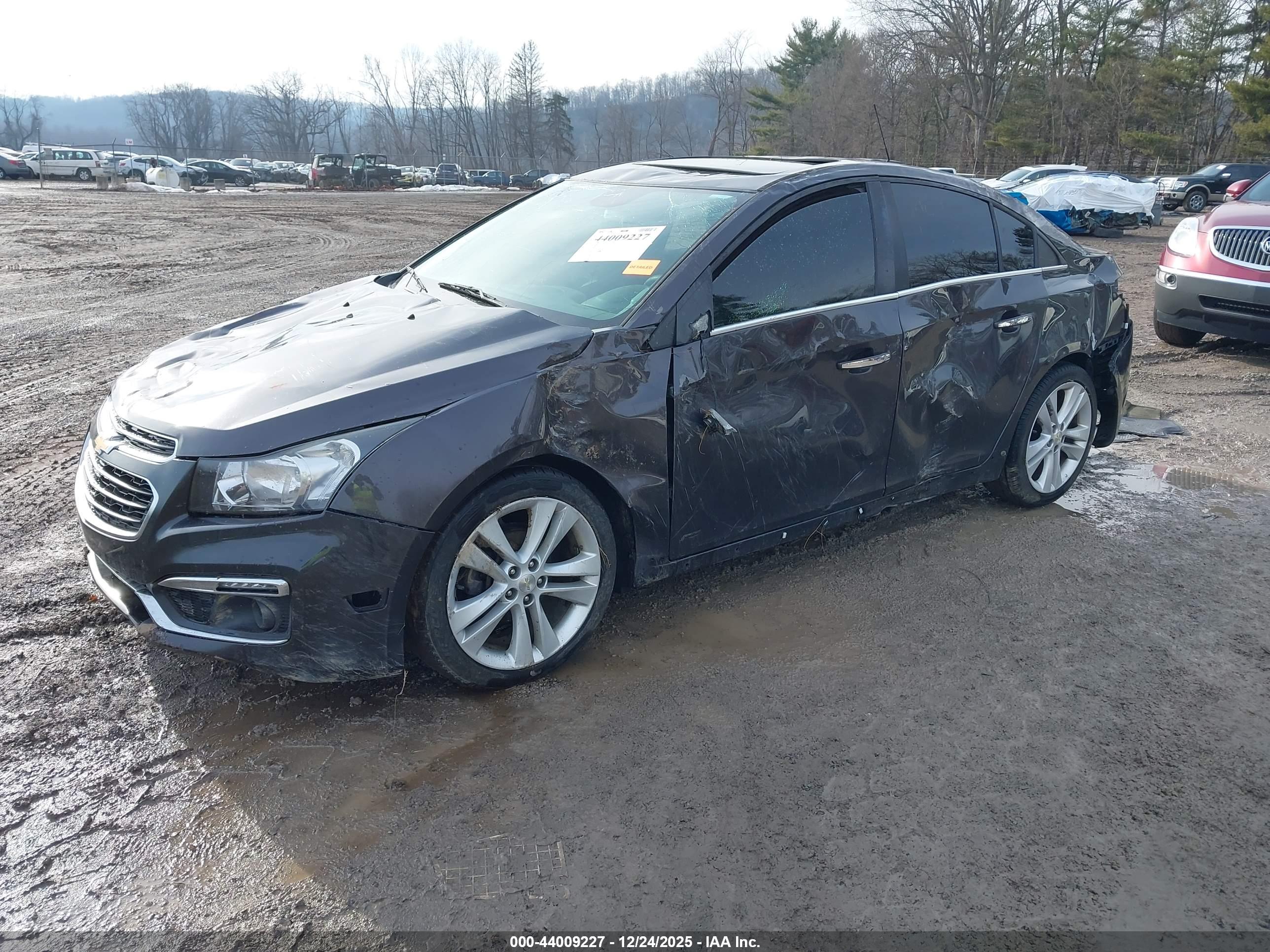 CHEVROLET CRUZE image 2