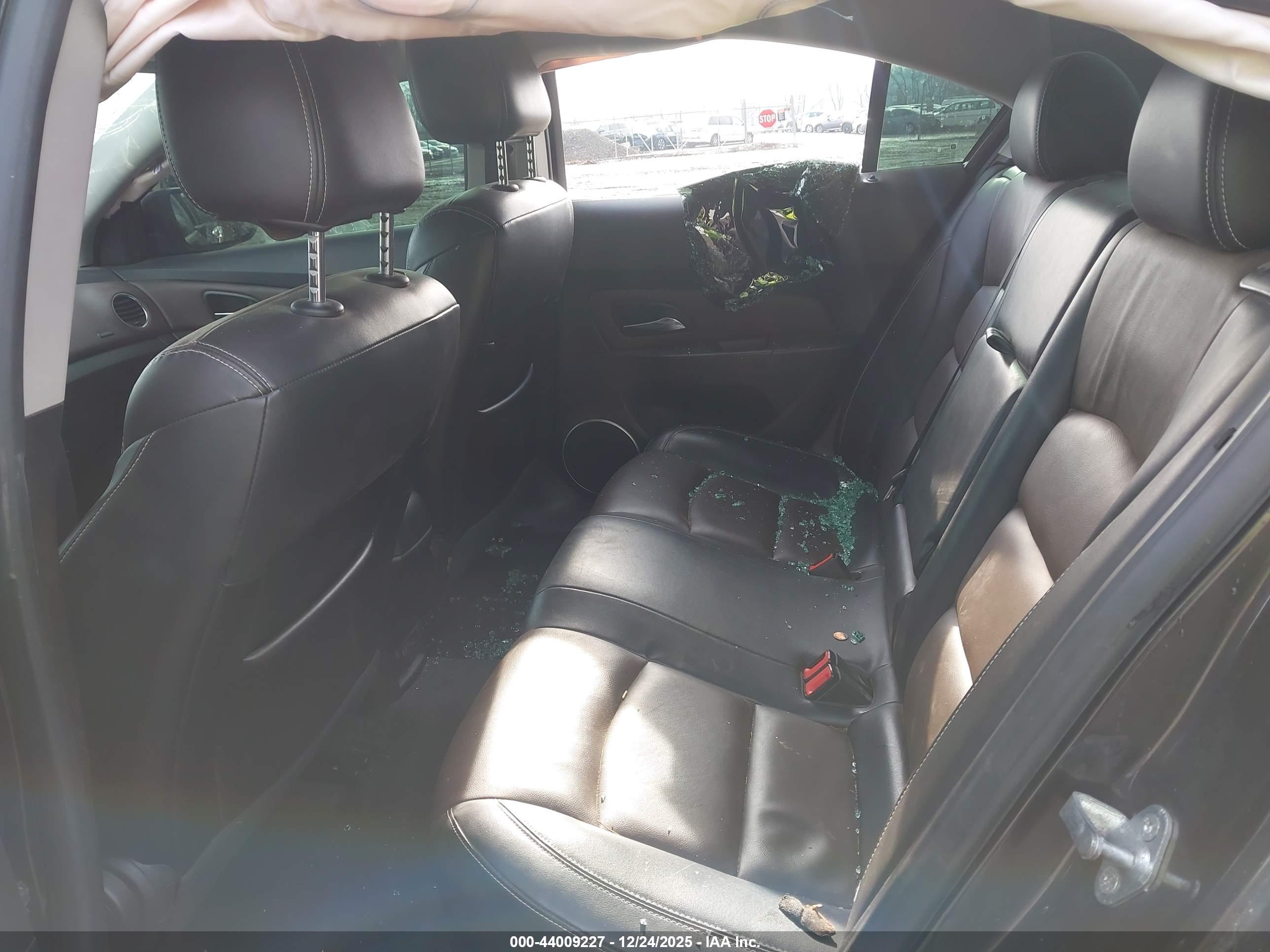 CHEVROLET CRUZE image 8