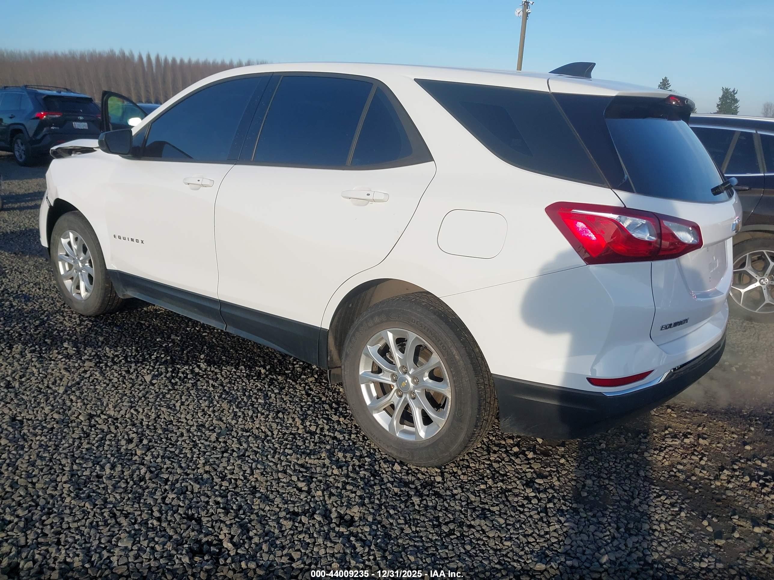 CHEVROLET EQUINOX image 3