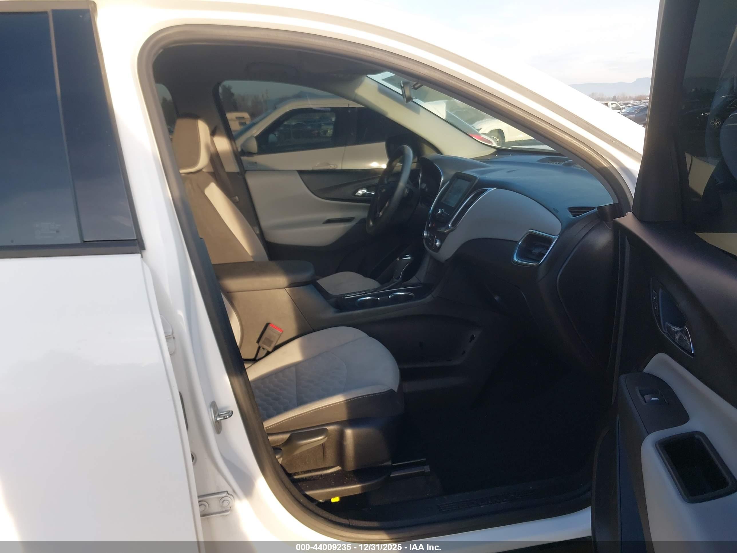 CHEVROLET EQUINOX image 5
