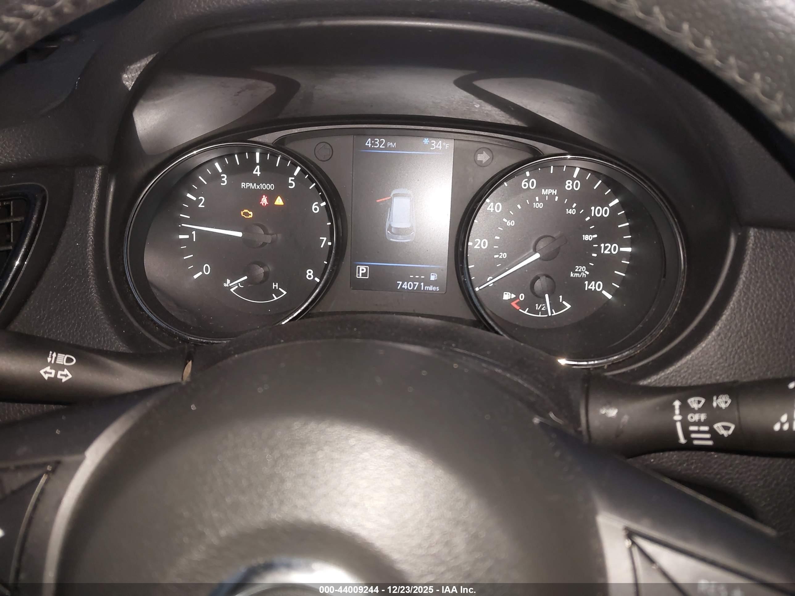 NISSAN ROGUE image 7
