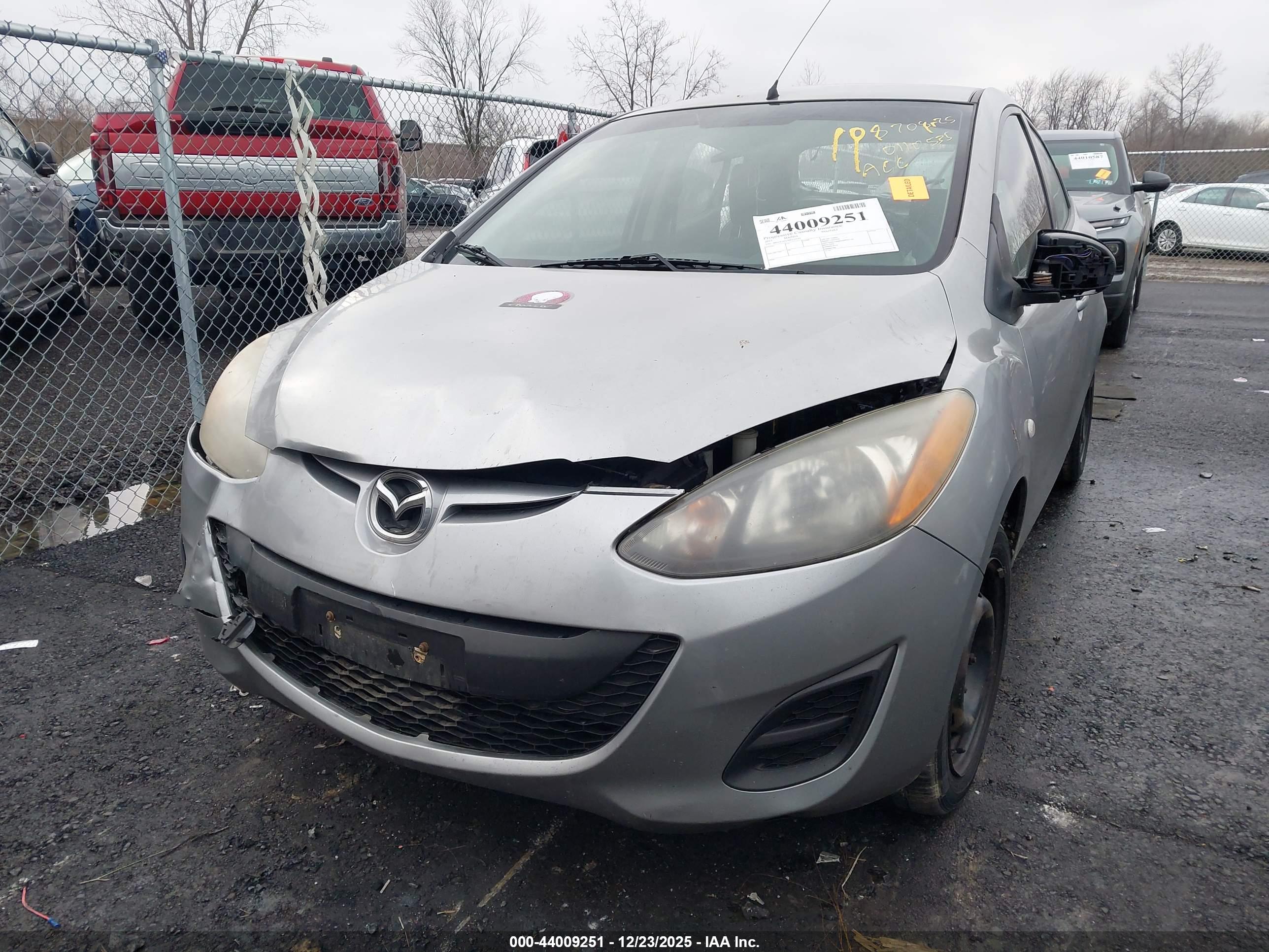 MAZDA MAZDA2 image 2