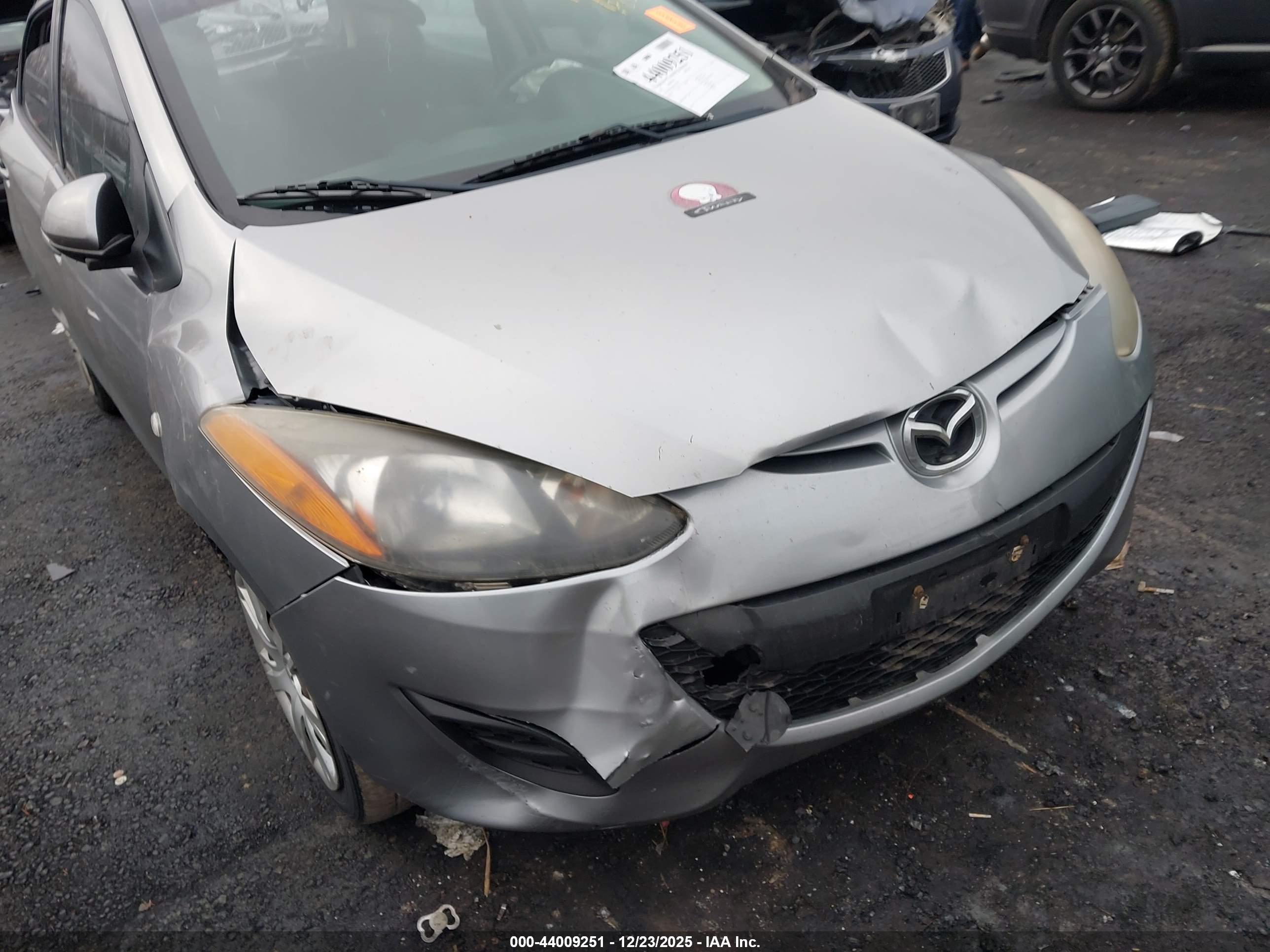 MAZDA MAZDA2 image 6