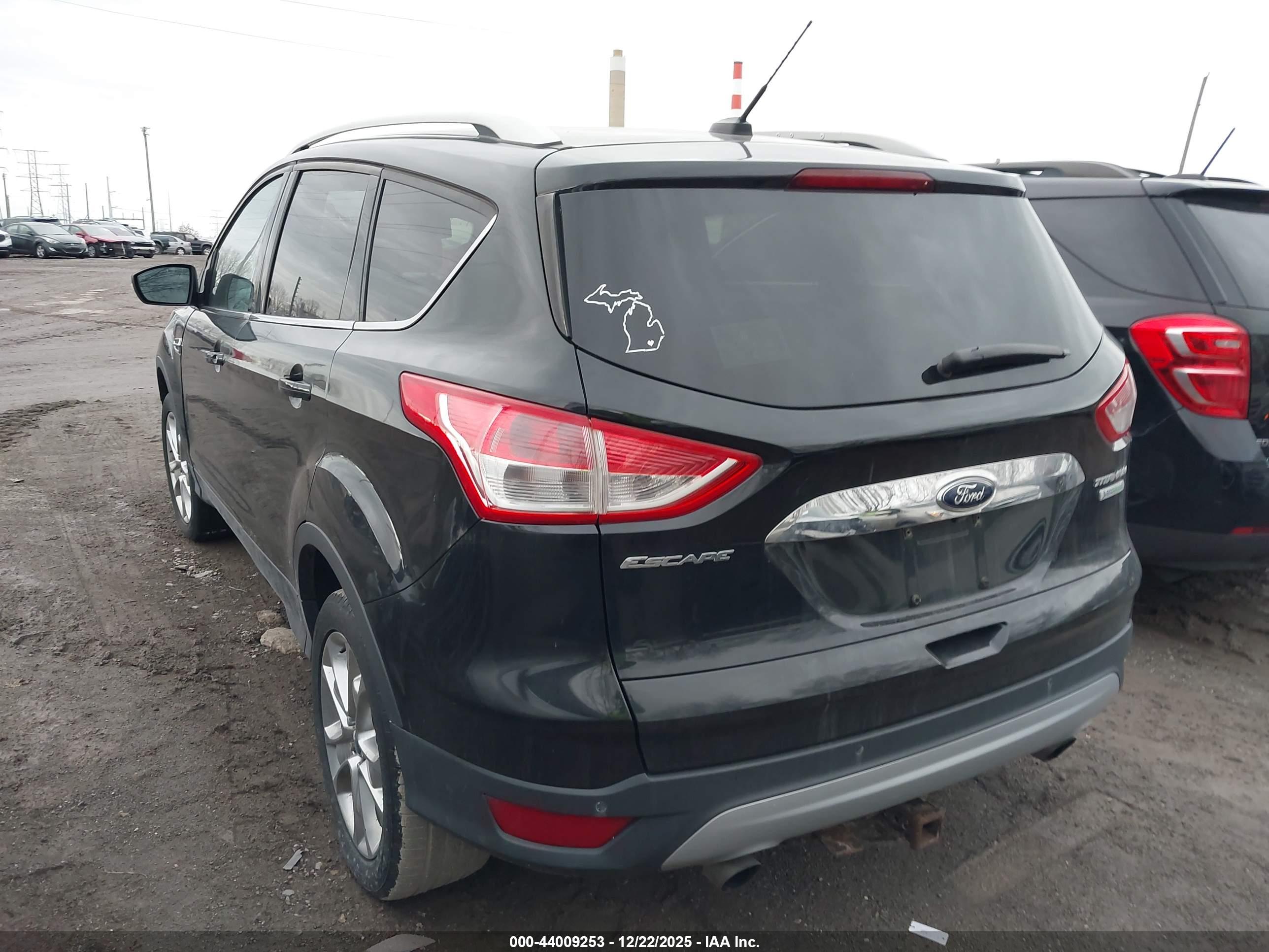 FORD ESCAPE image 3