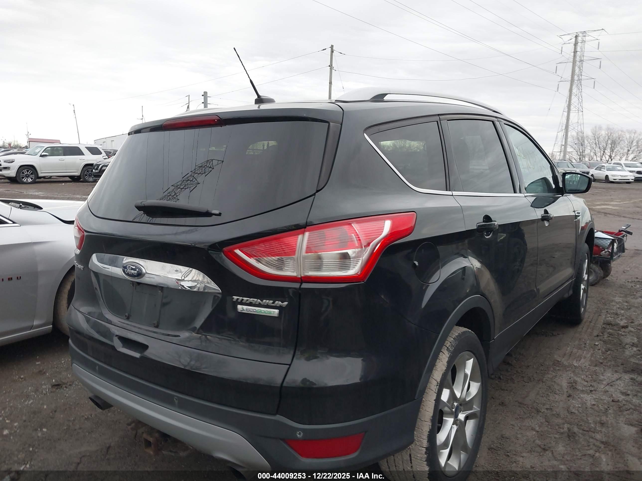 FORD ESCAPE image 4