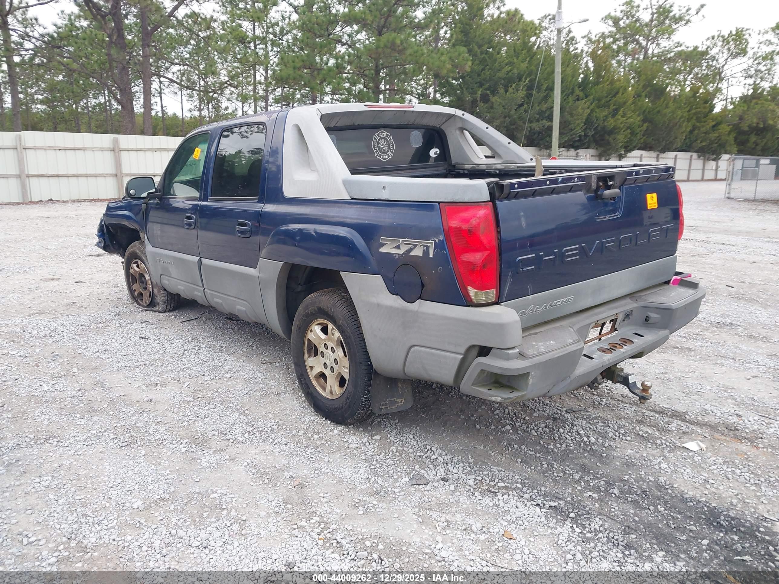 CHEVROLET AVALANCHE image 3