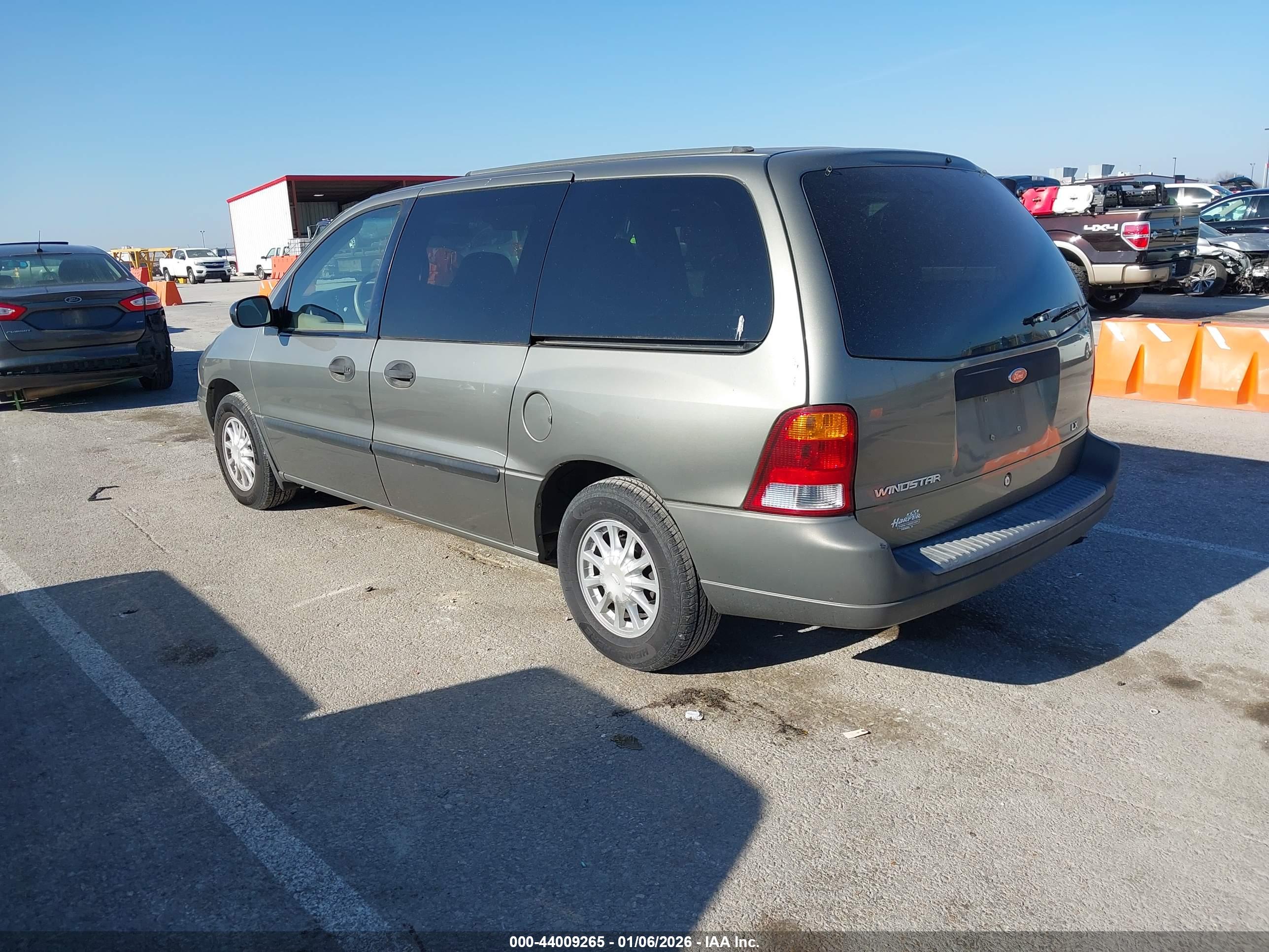 FORD WINDSTAR image 3