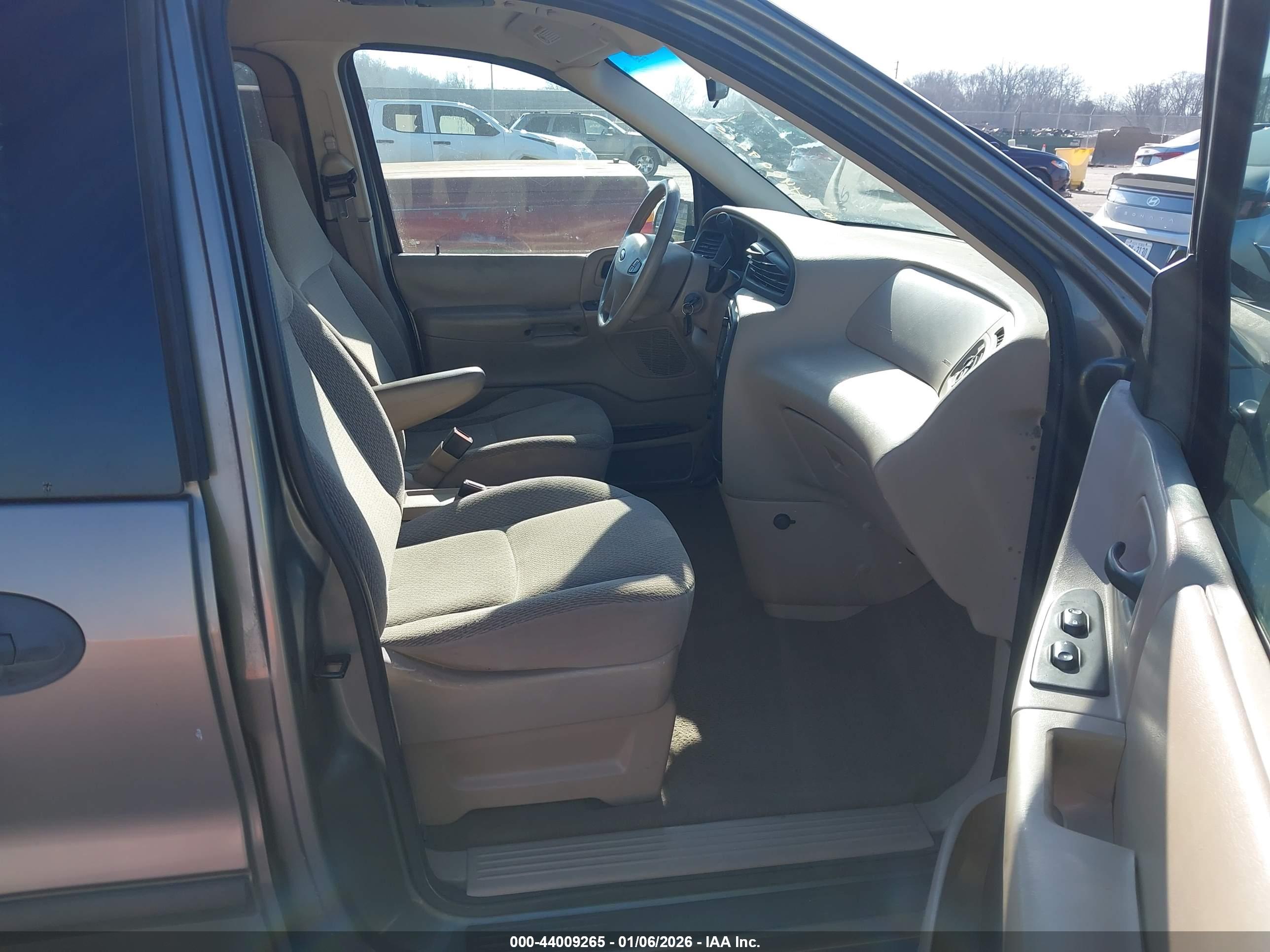 FORD WINDSTAR image 5