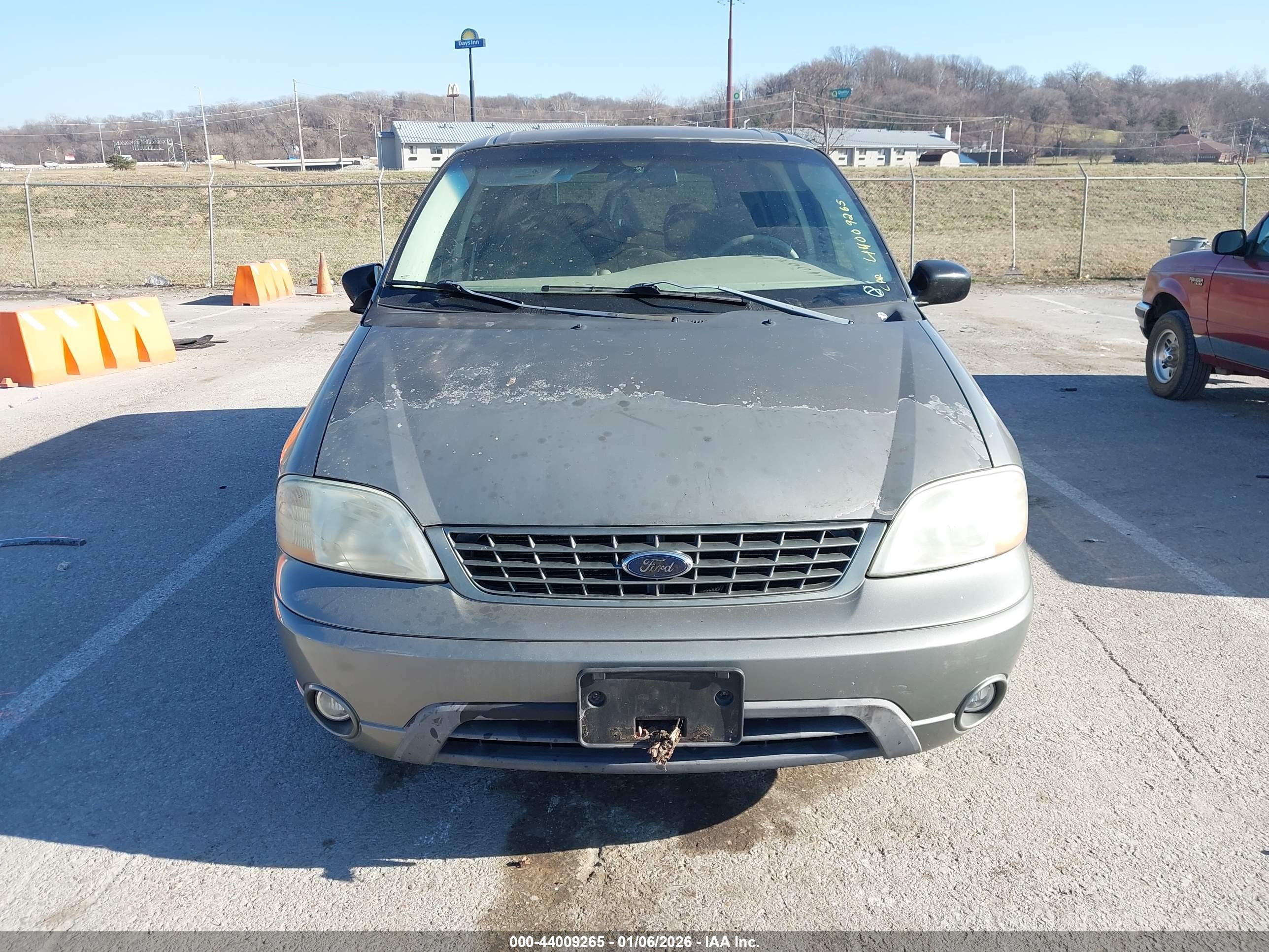 FORD WINDSTAR image 6