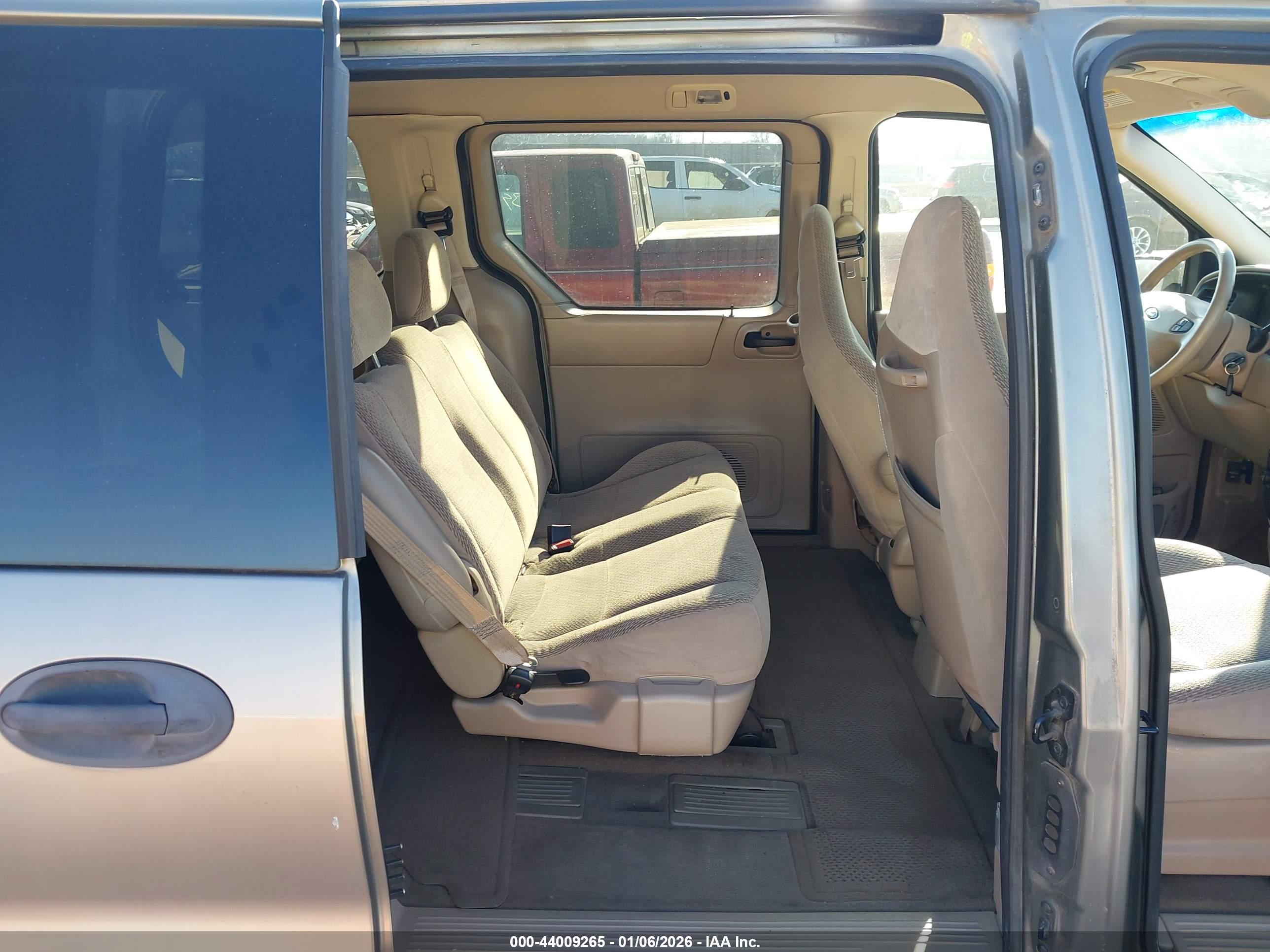 FORD WINDSTAR image 8