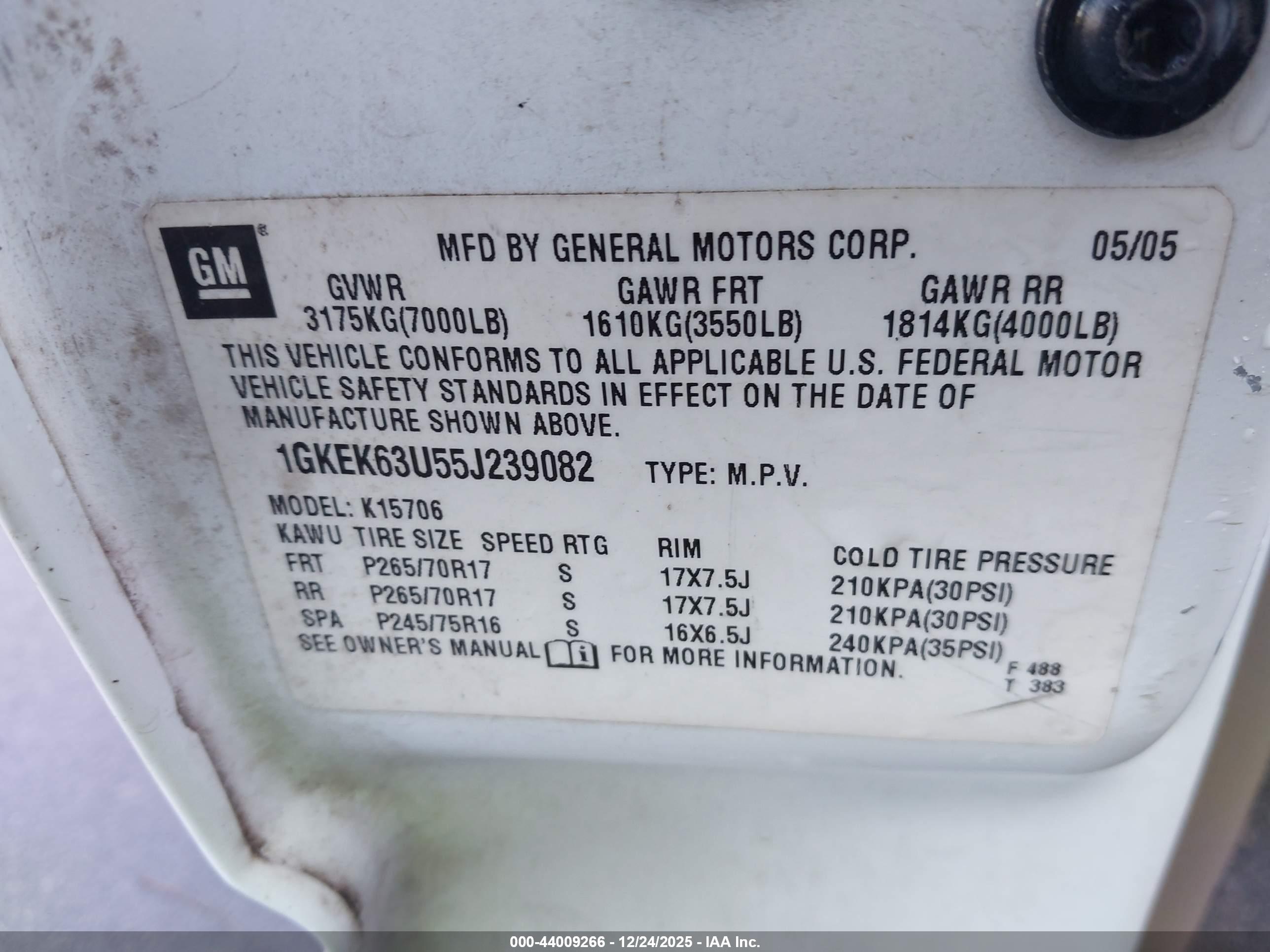 GMC YUKON image 9