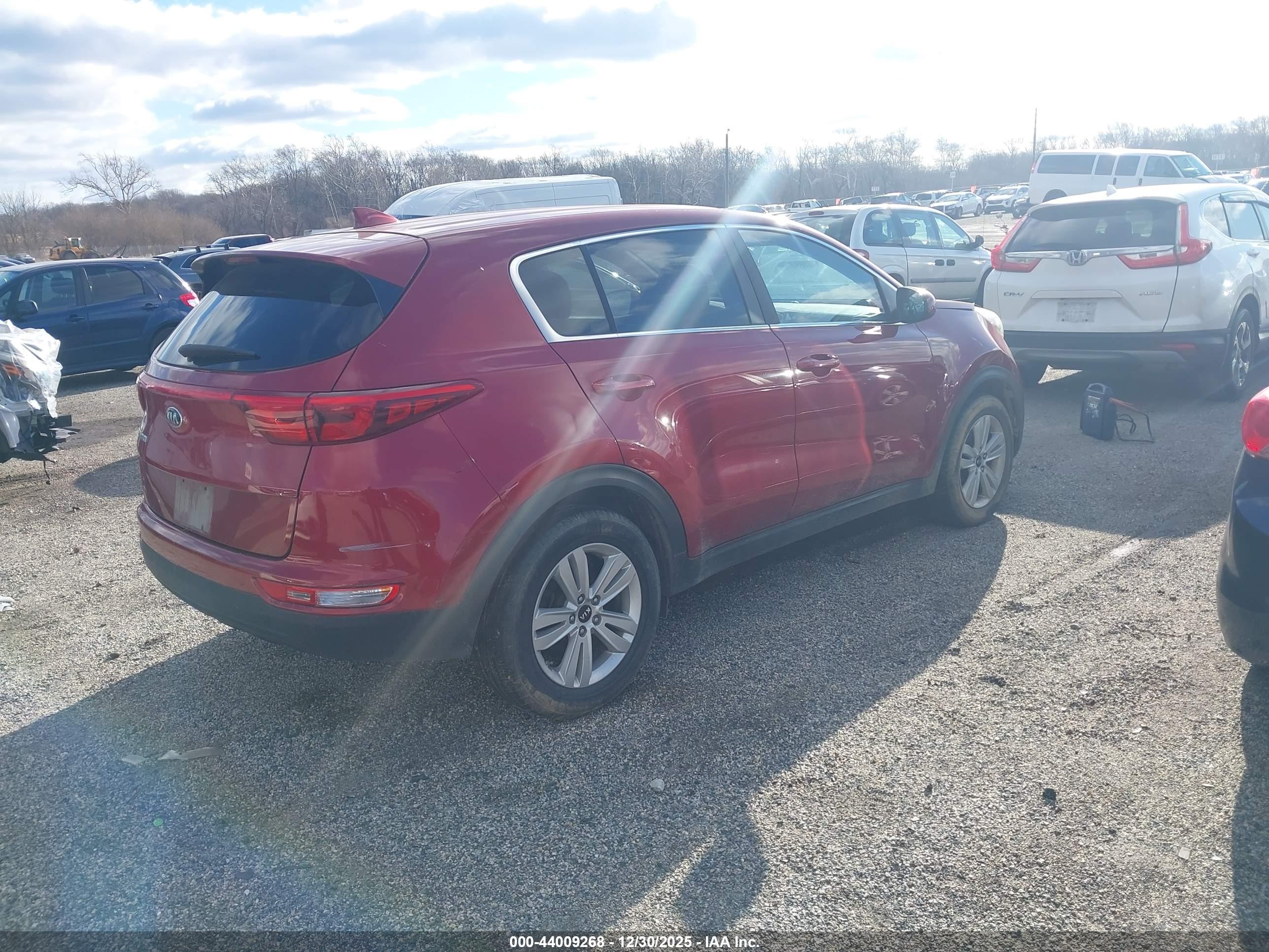 KIA SPORTAGE image 4