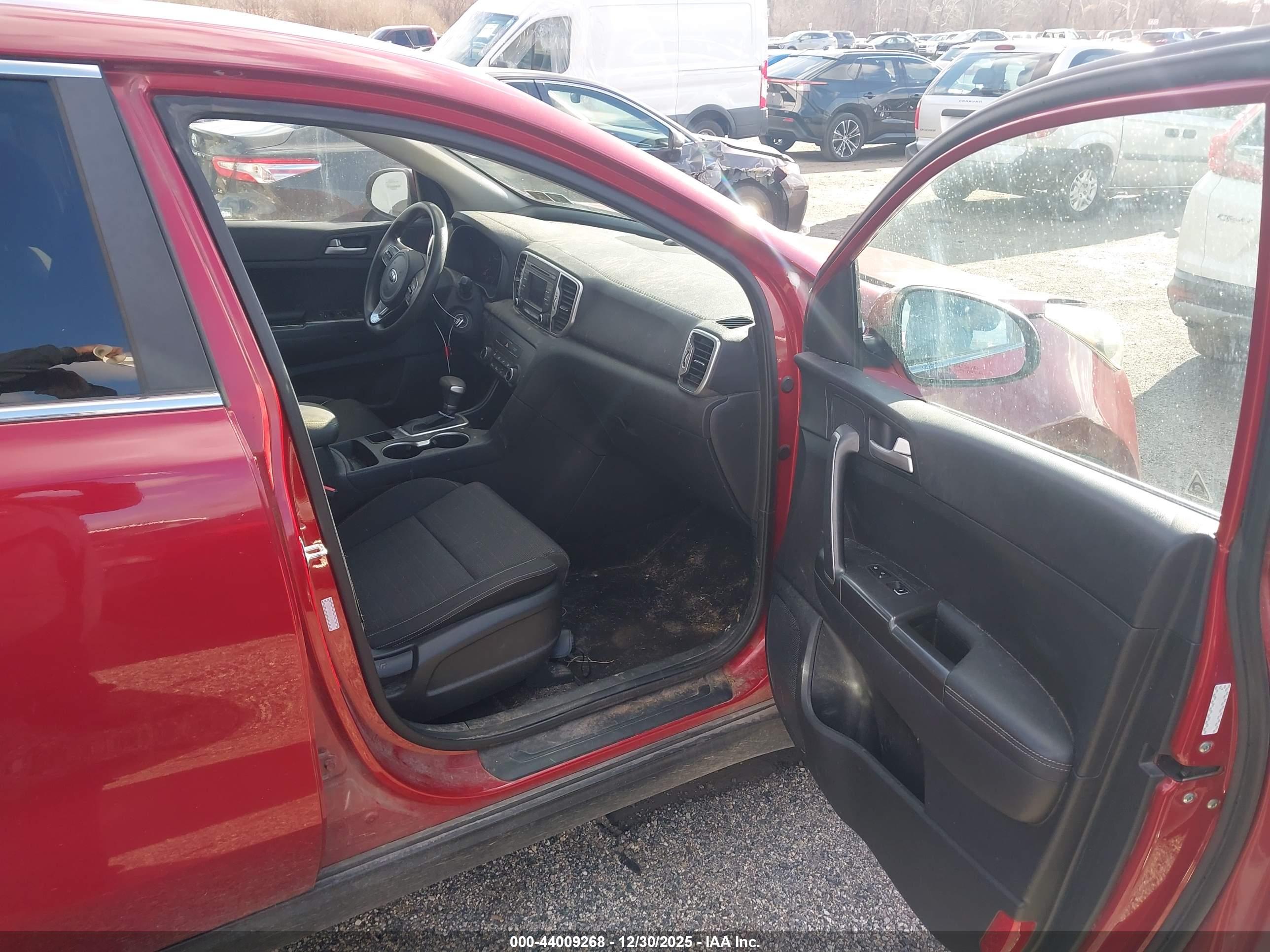 KIA SPORTAGE image 5