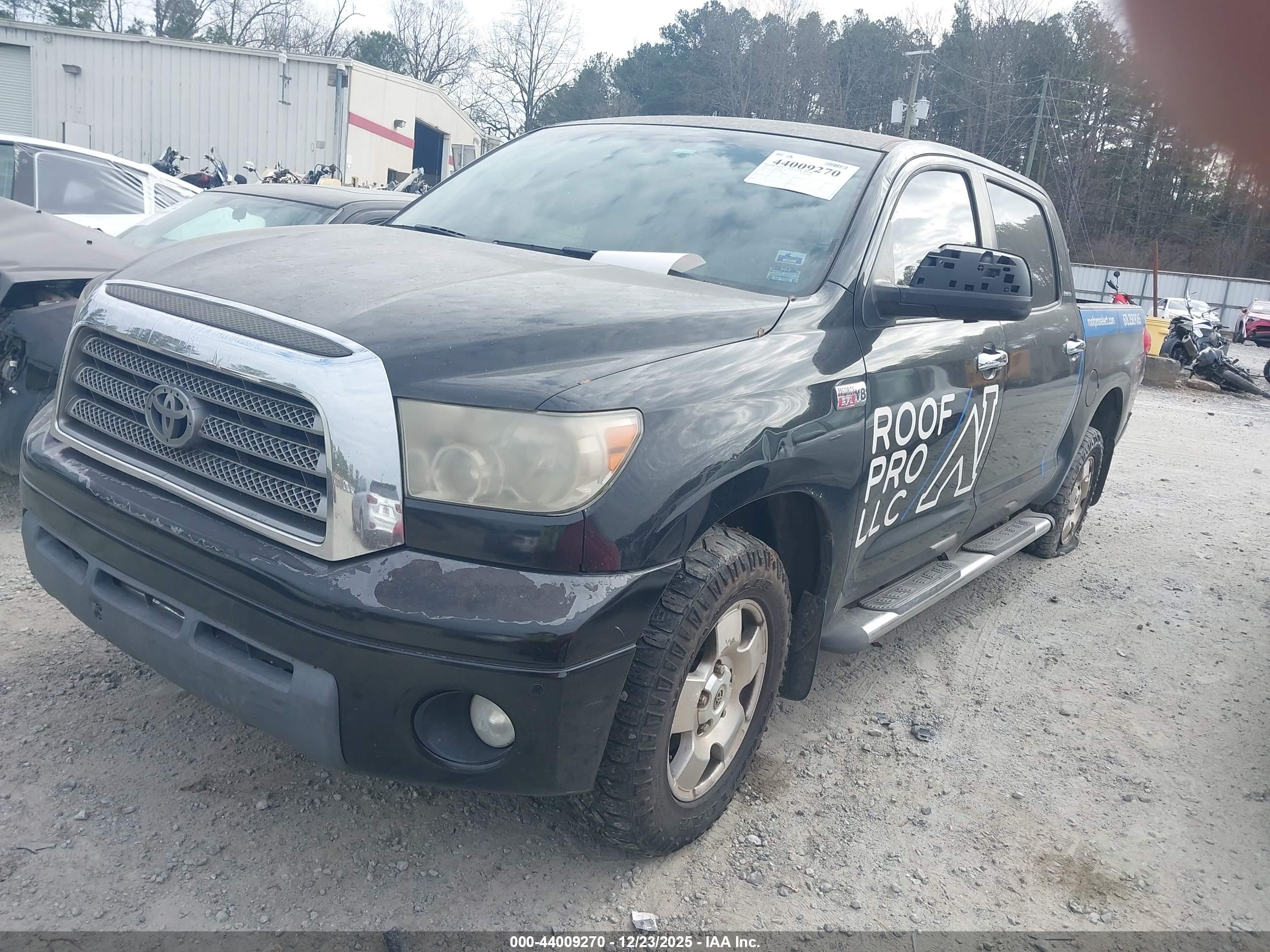 TOYOTA TUNDRA image 2