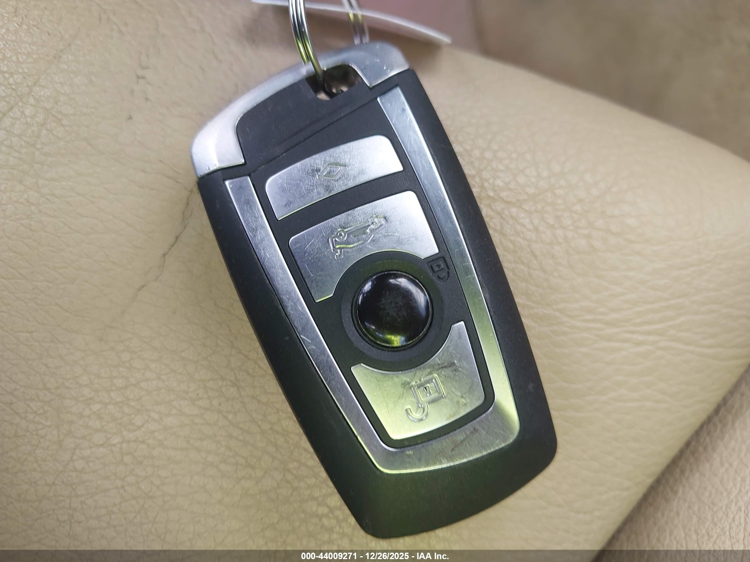 BMW 528I image 11