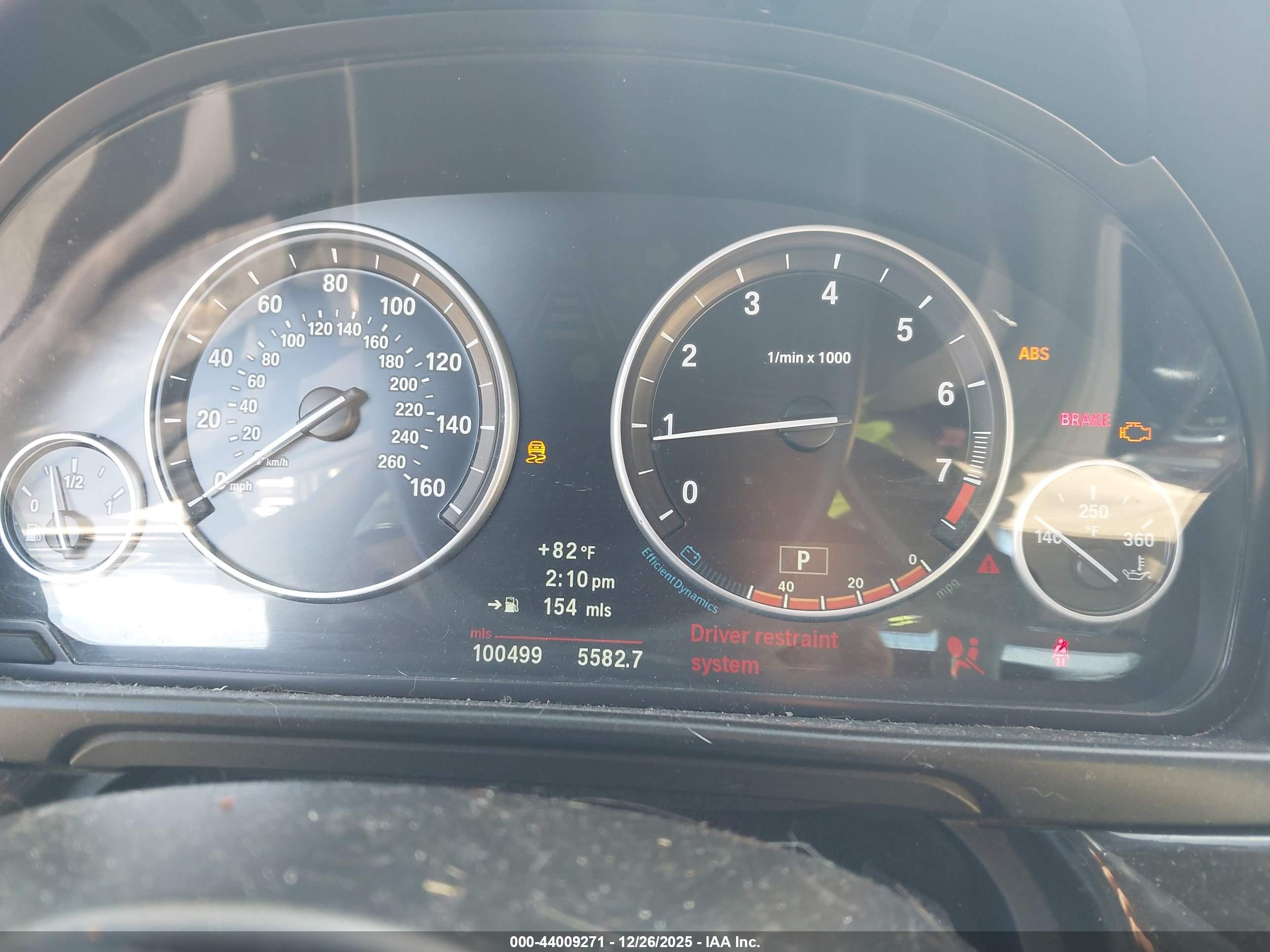 BMW 528I image 7