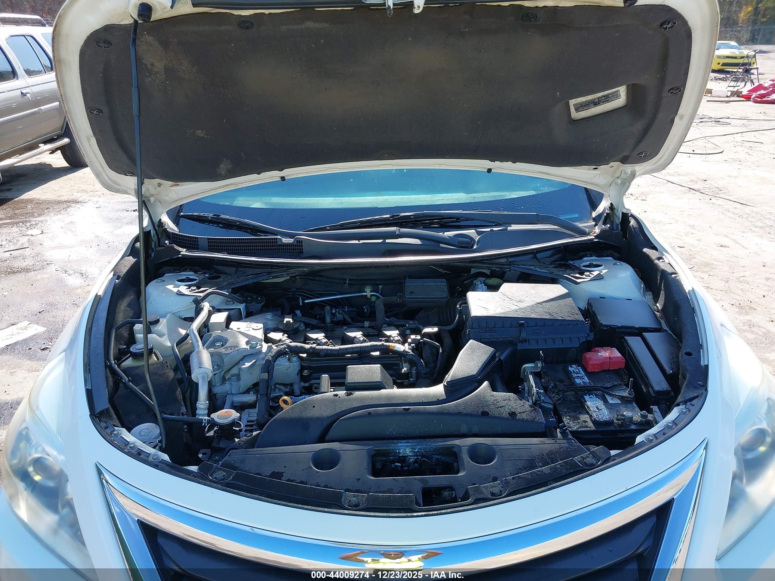 NISSAN ALTIMA image 10