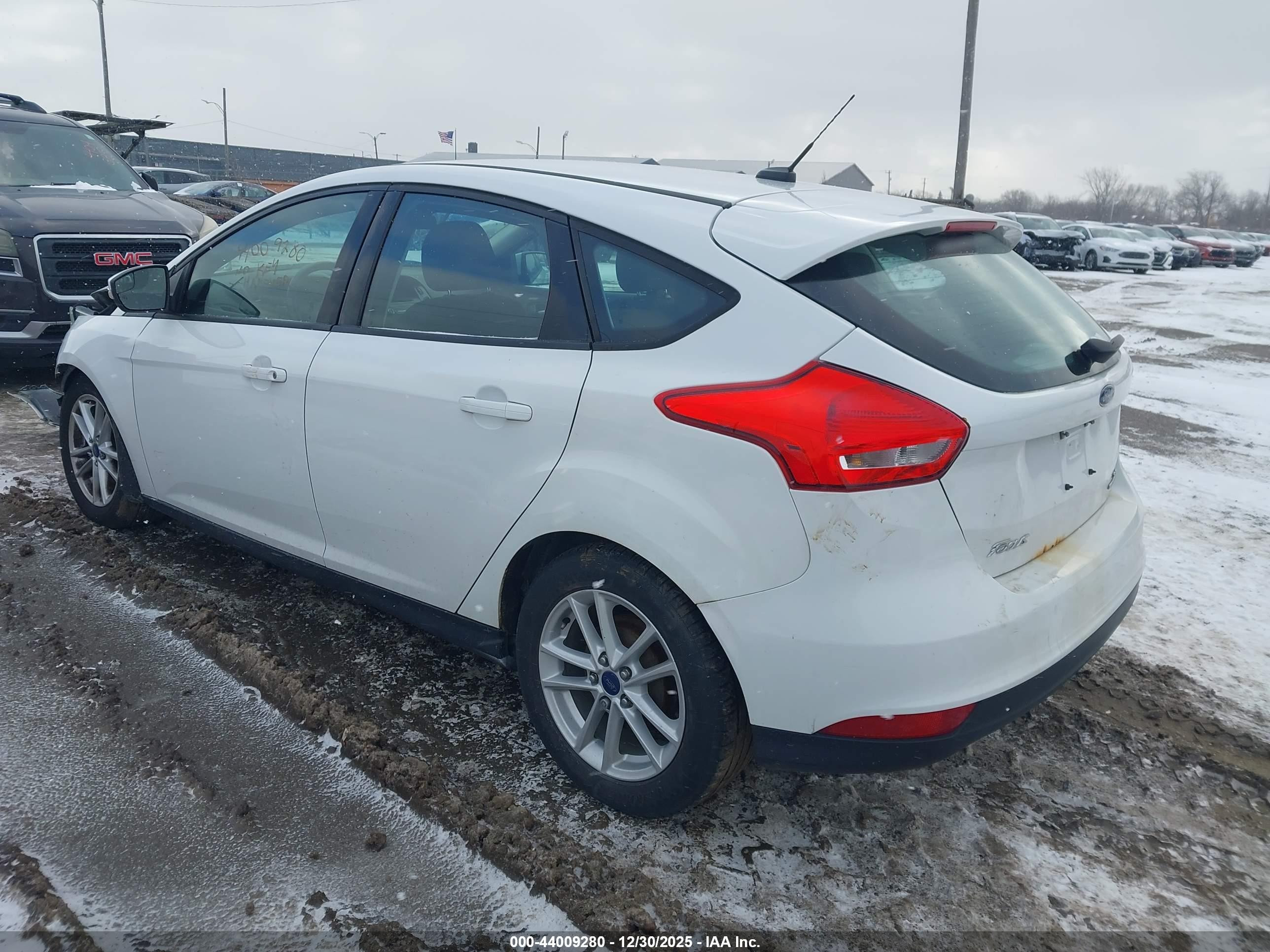 FORD FOCUS image 3