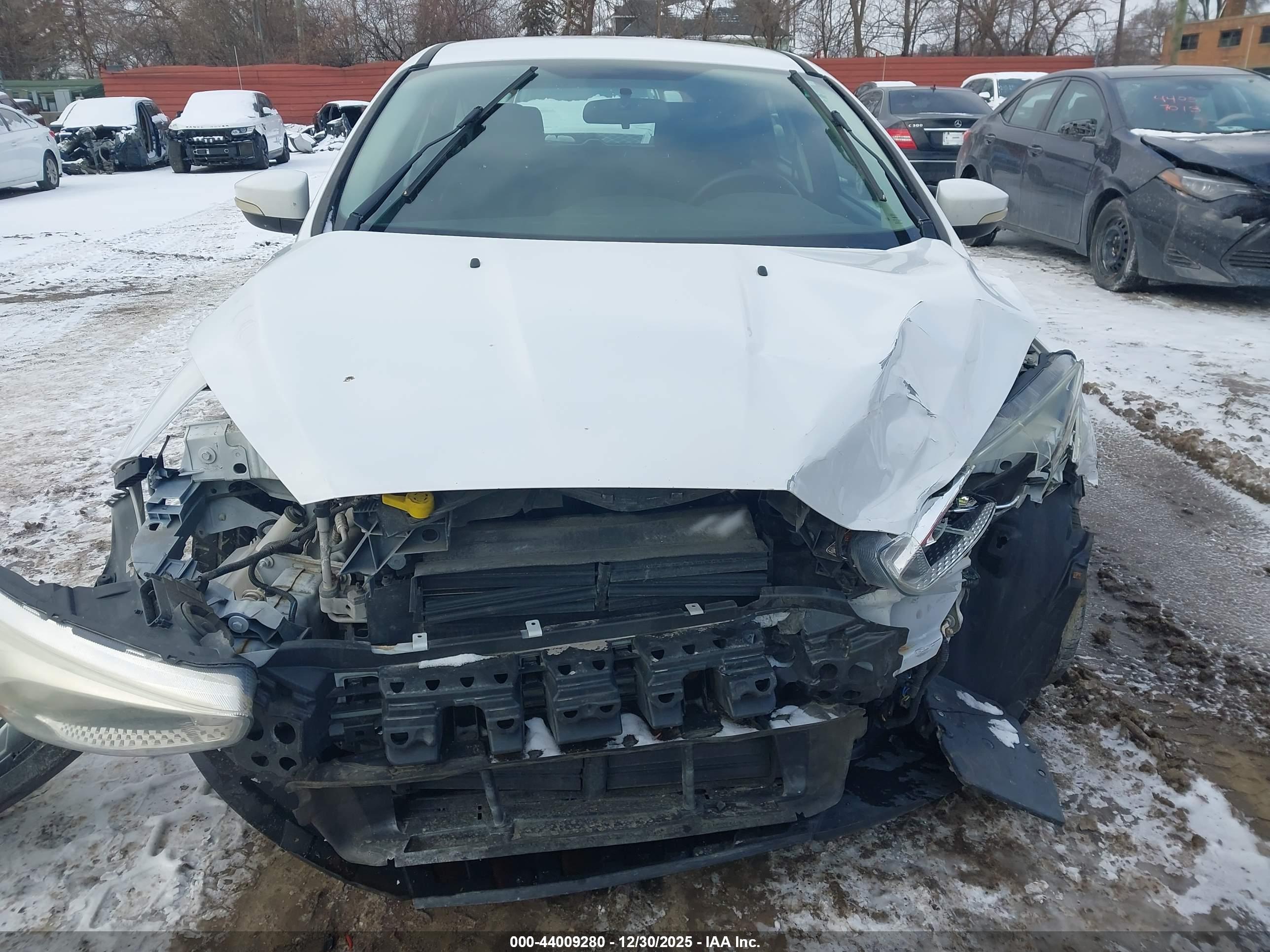 FORD FOCUS image 6