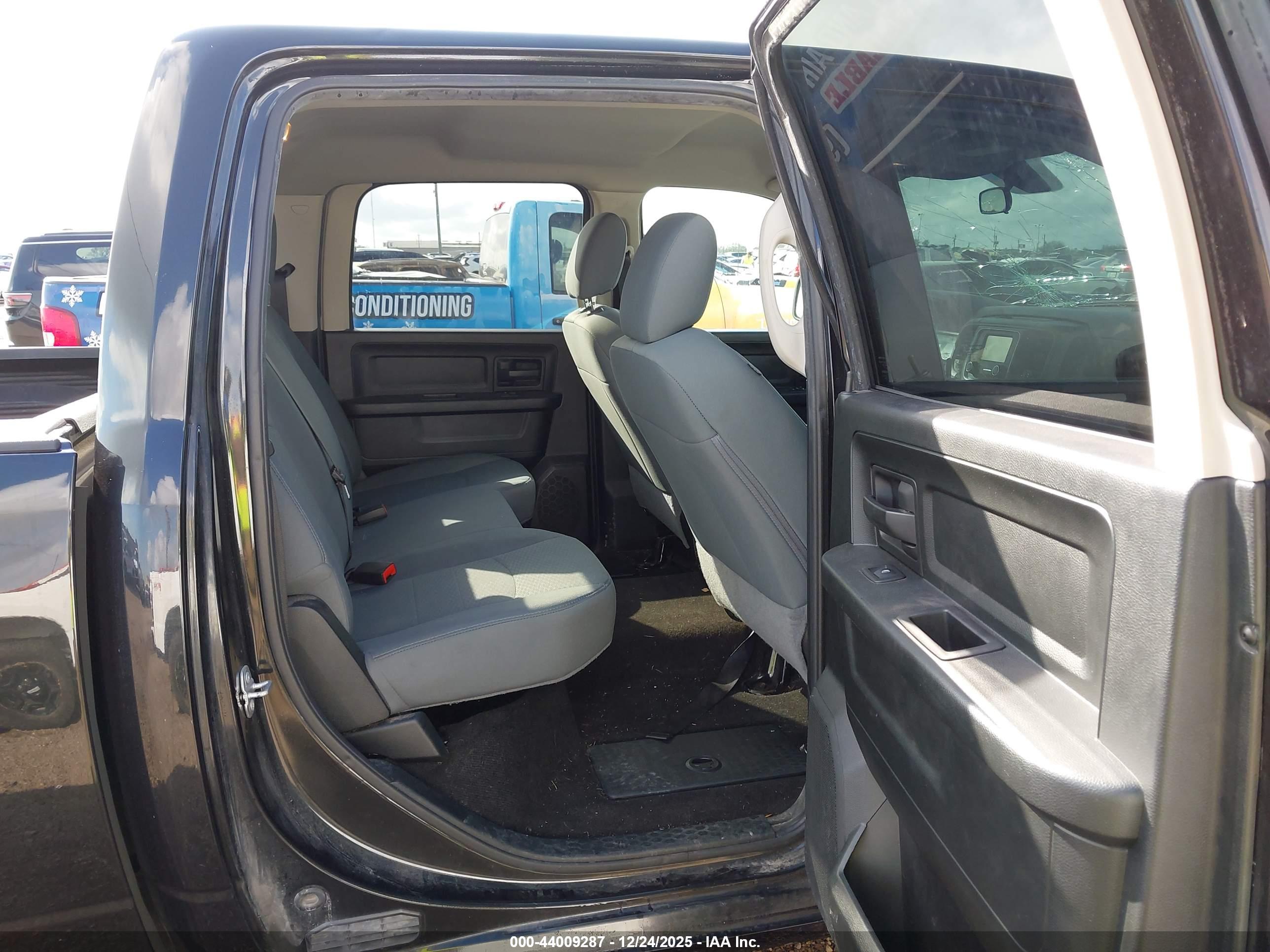 RAM 1500 image 8