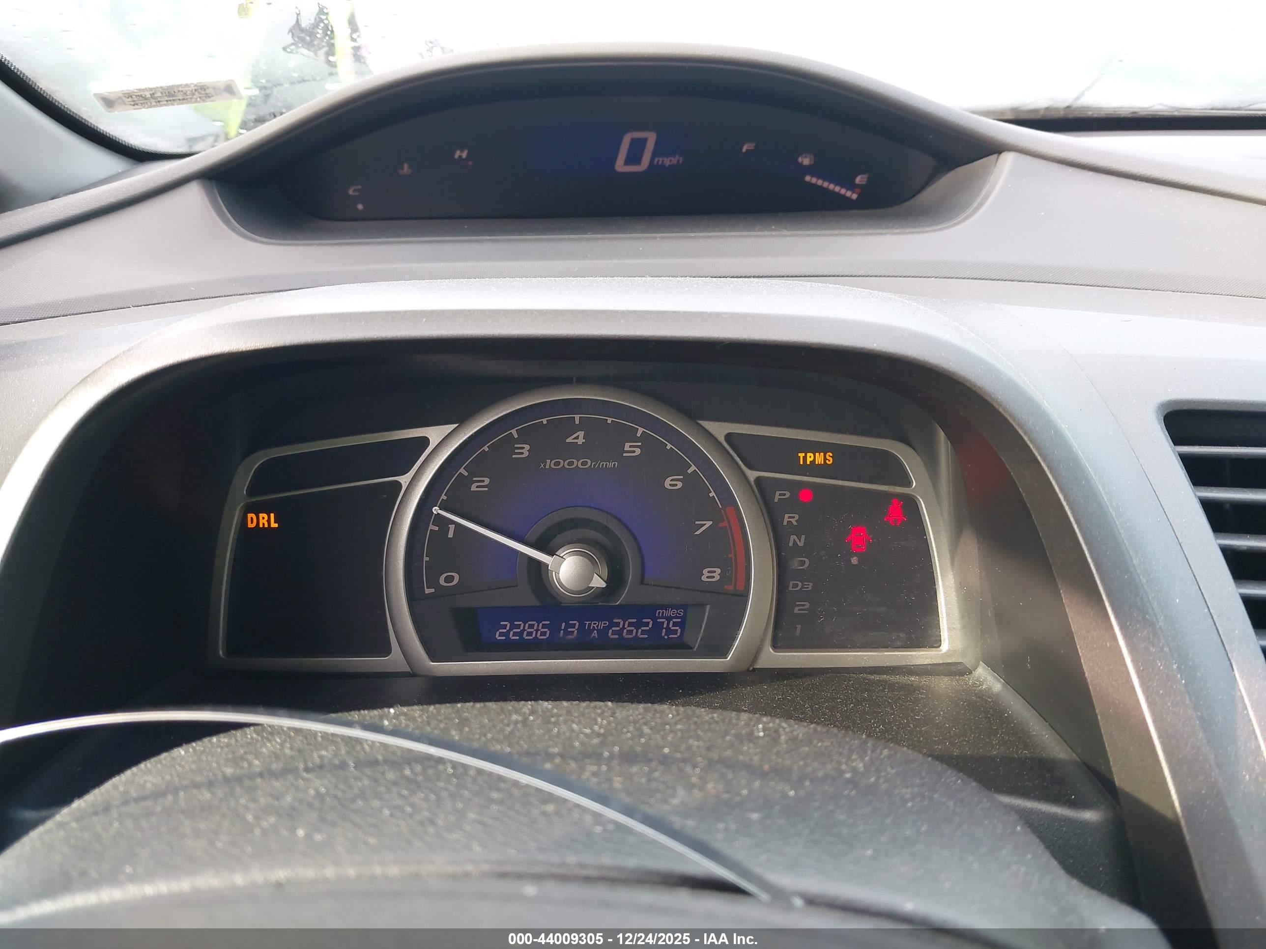 HONDA CIVIC image 7