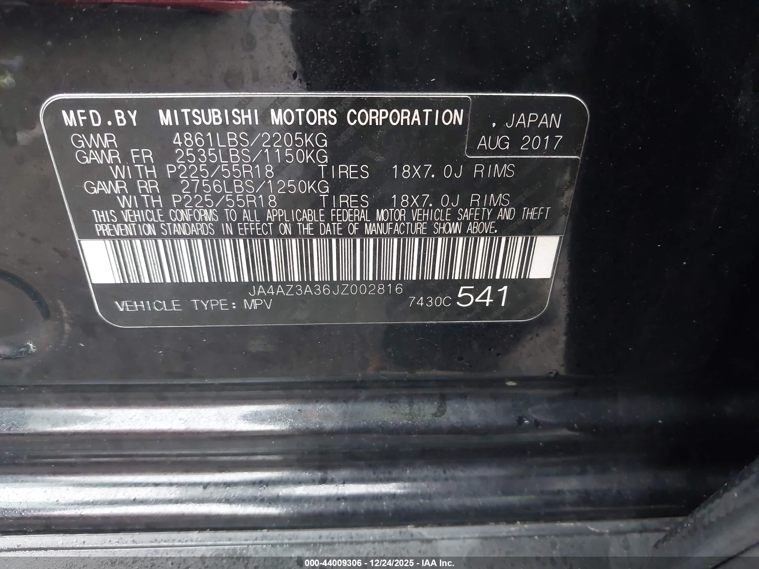 MITSUBISHI OUTLANDER image 9