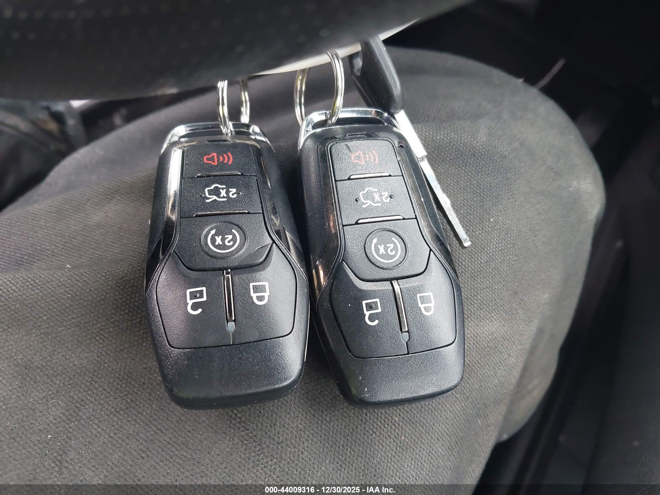 LINCOLN MKZ image 11