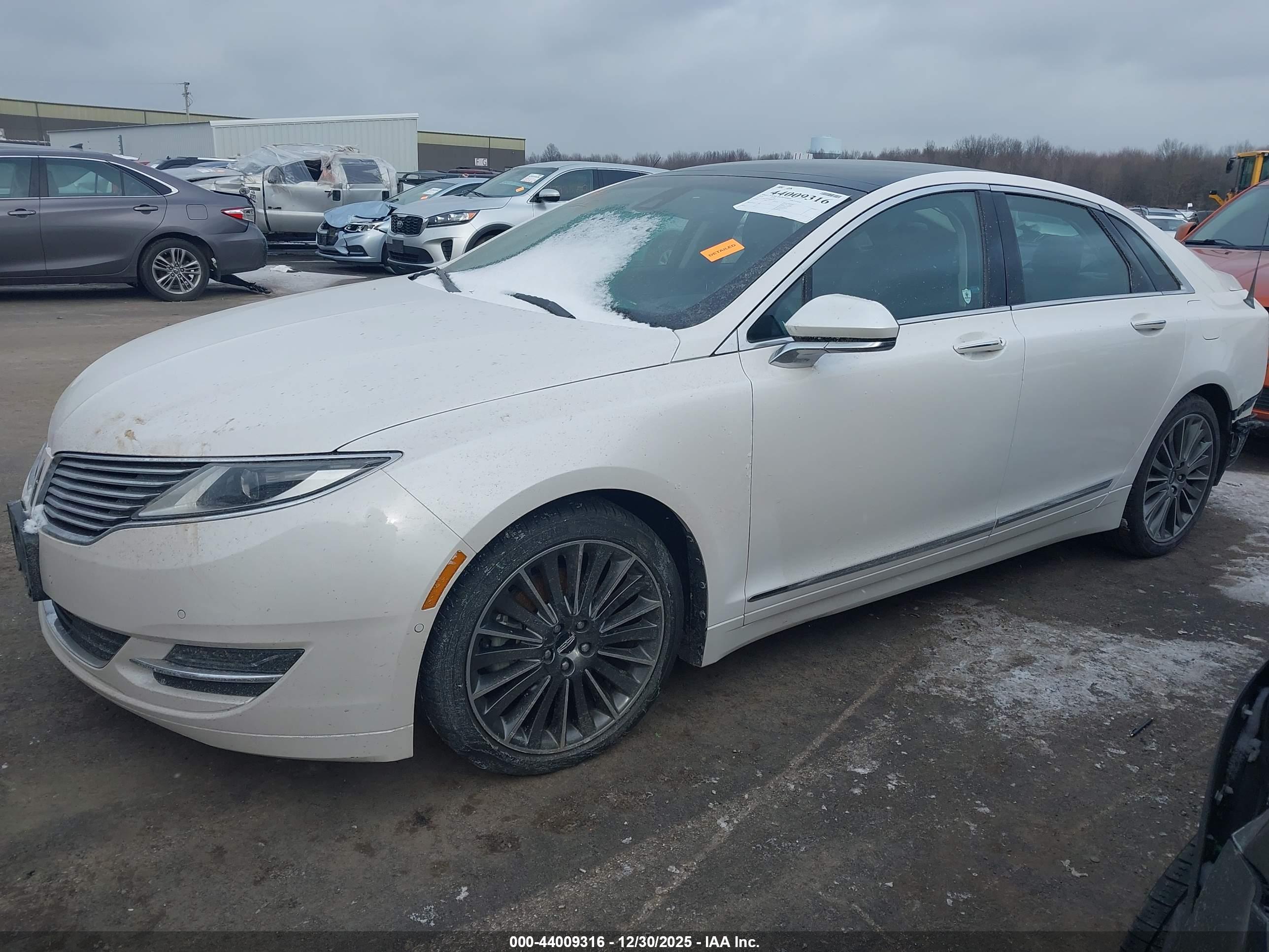 LINCOLN MKZ image 2