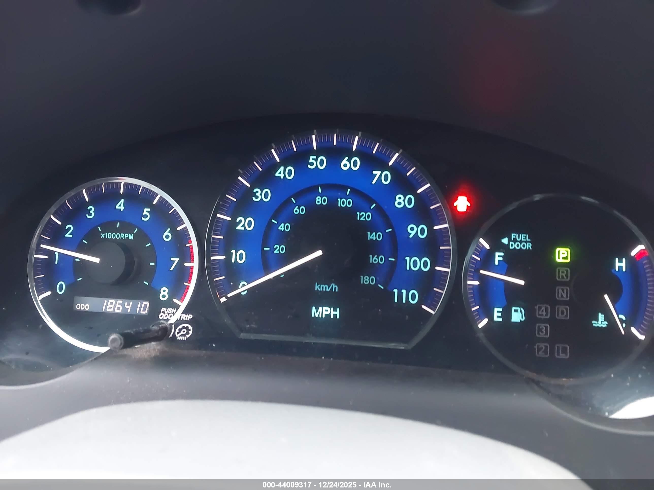 TOYOTA SIENNA image 7