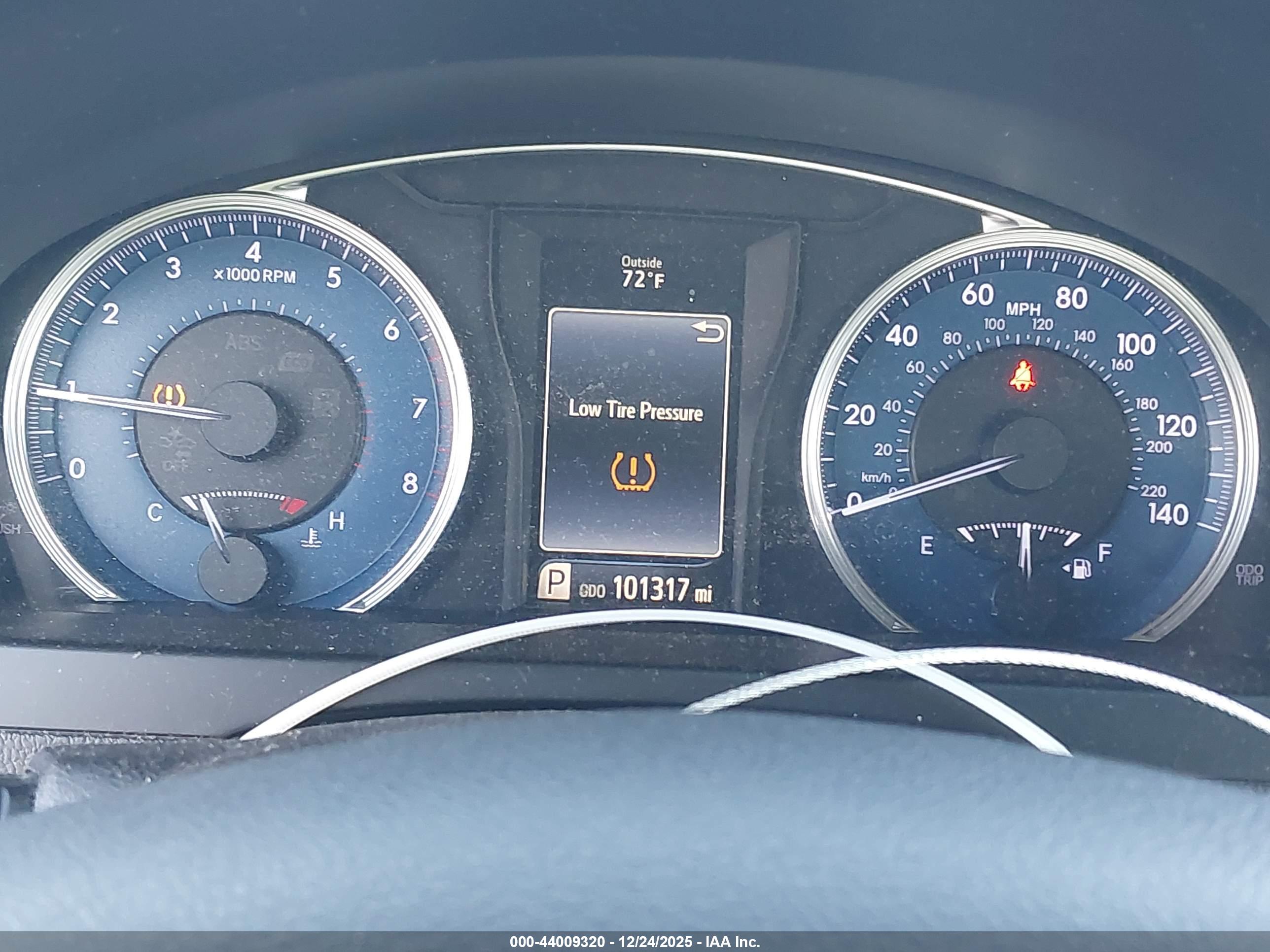 TOYOTA CAMRY image 7