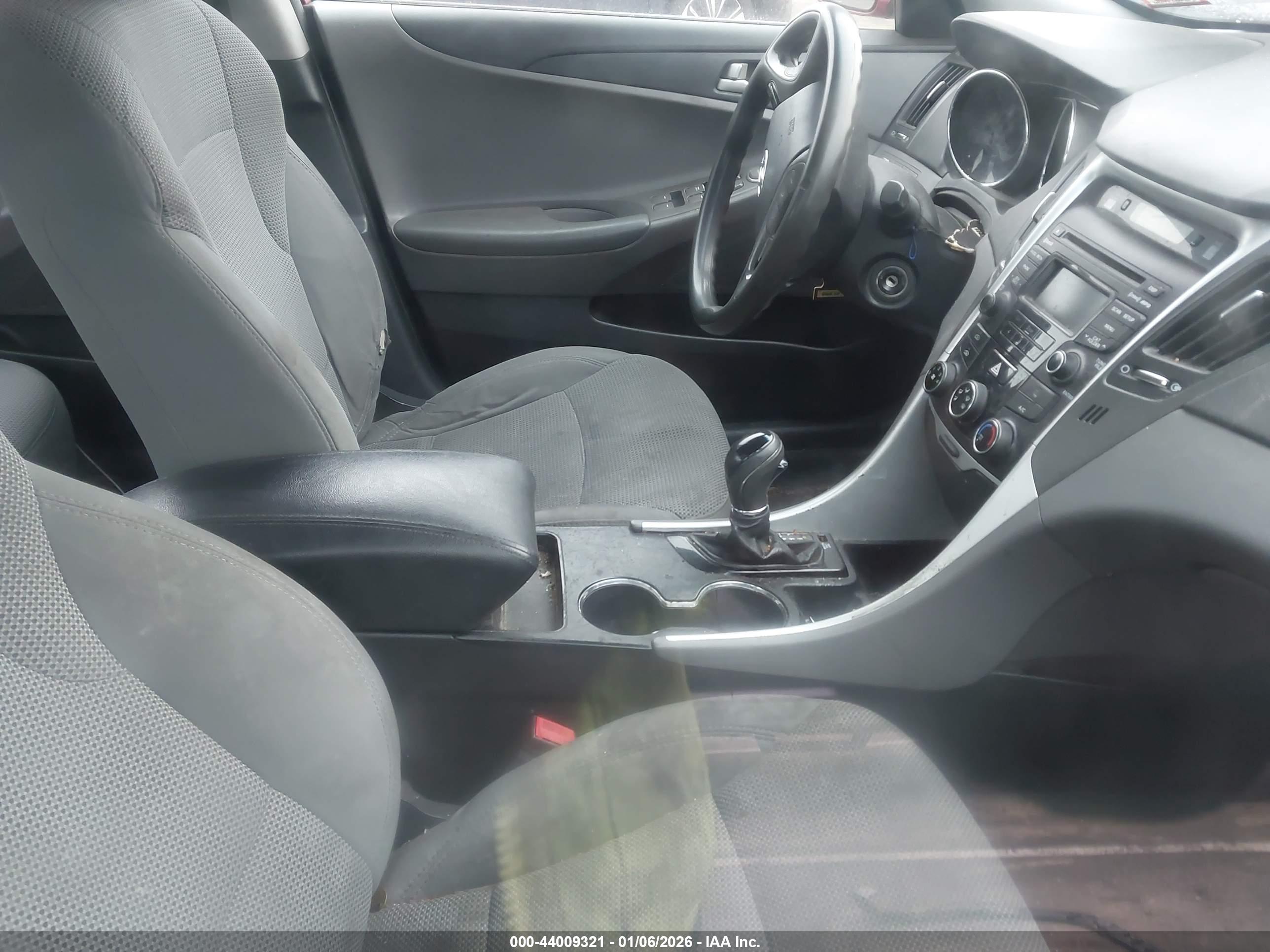 HYUNDAI SONATA image 5