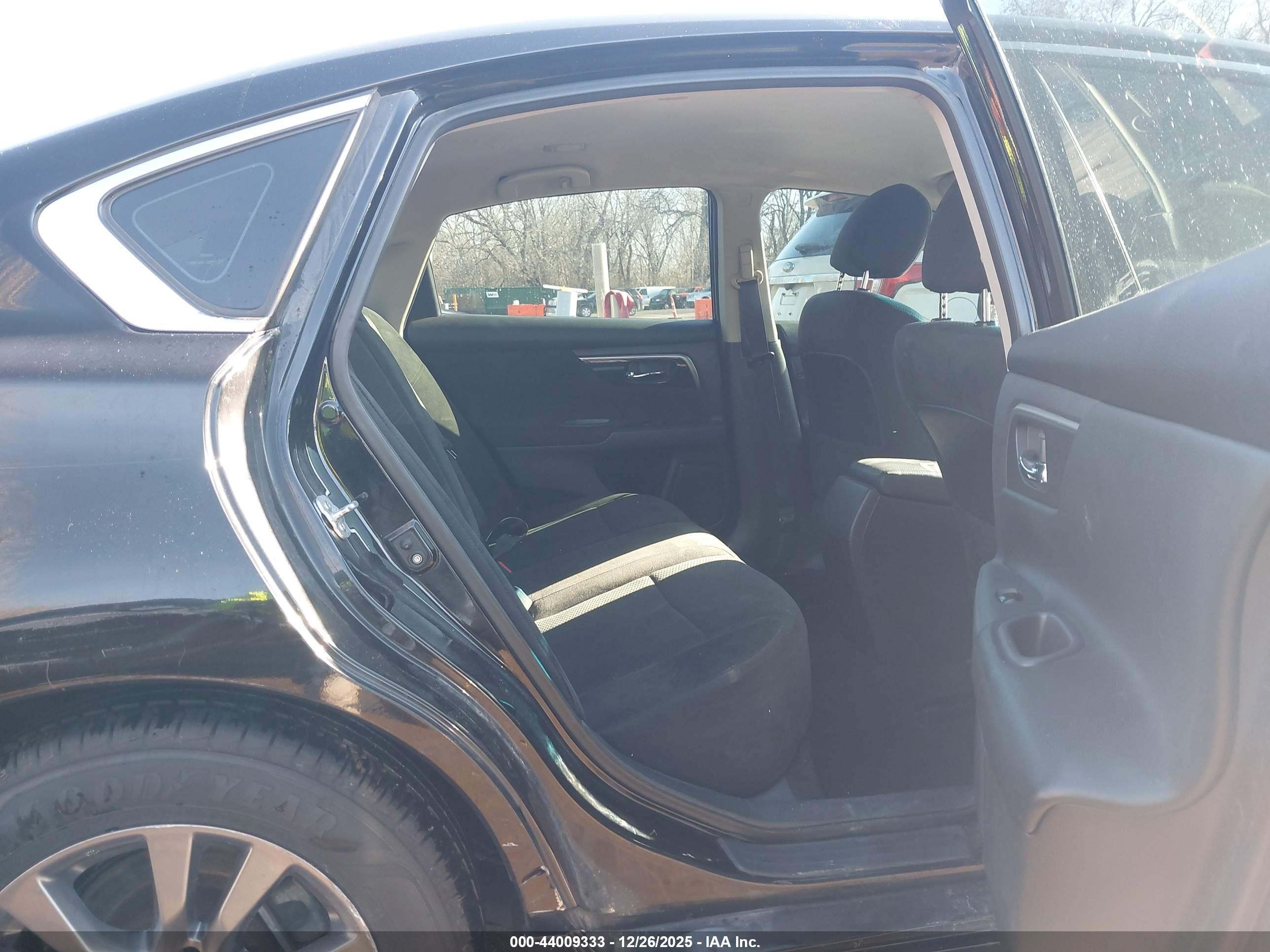NISSAN ALTIMA image 8