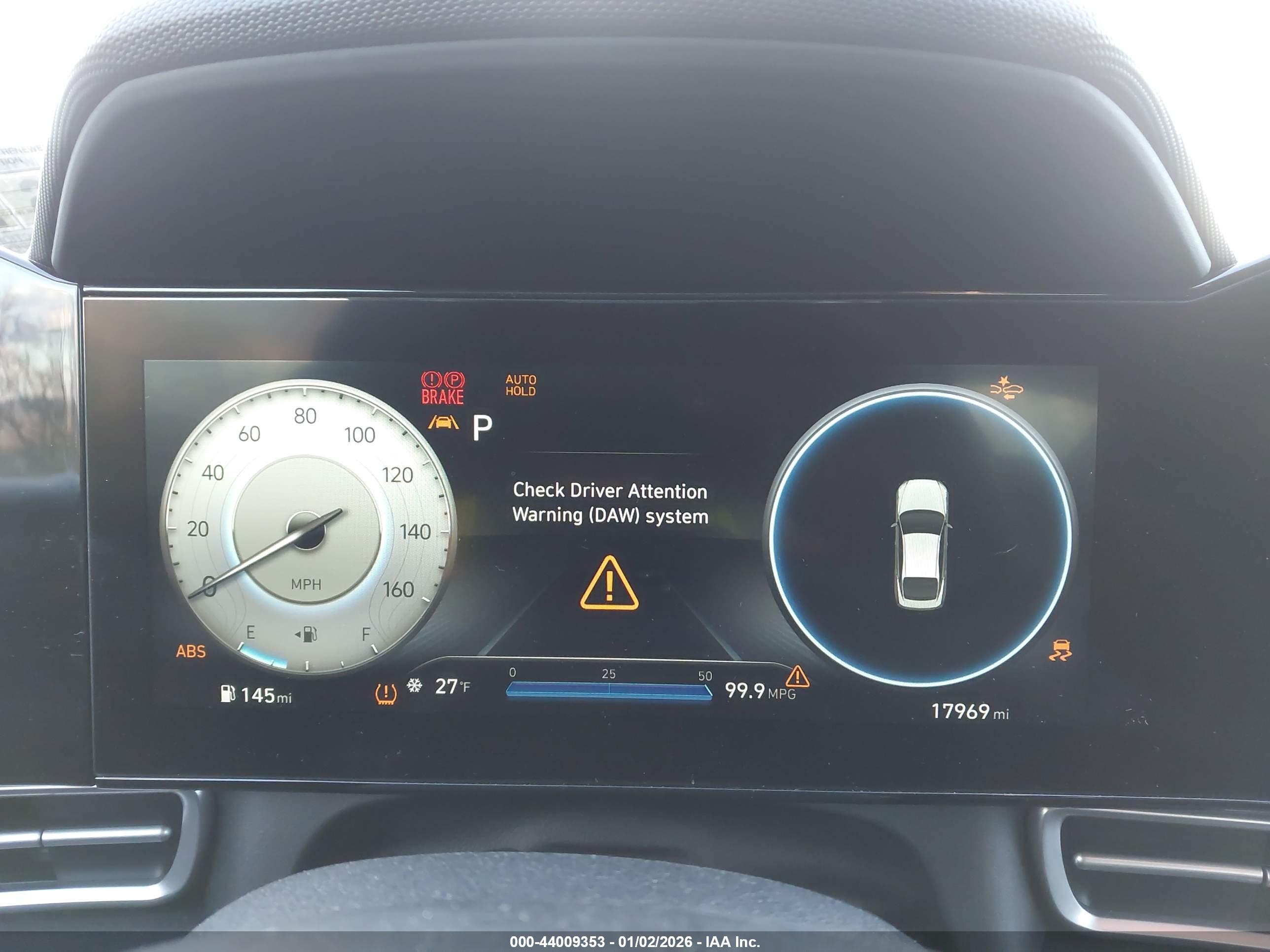HYUNDAI ELANTRA image 7