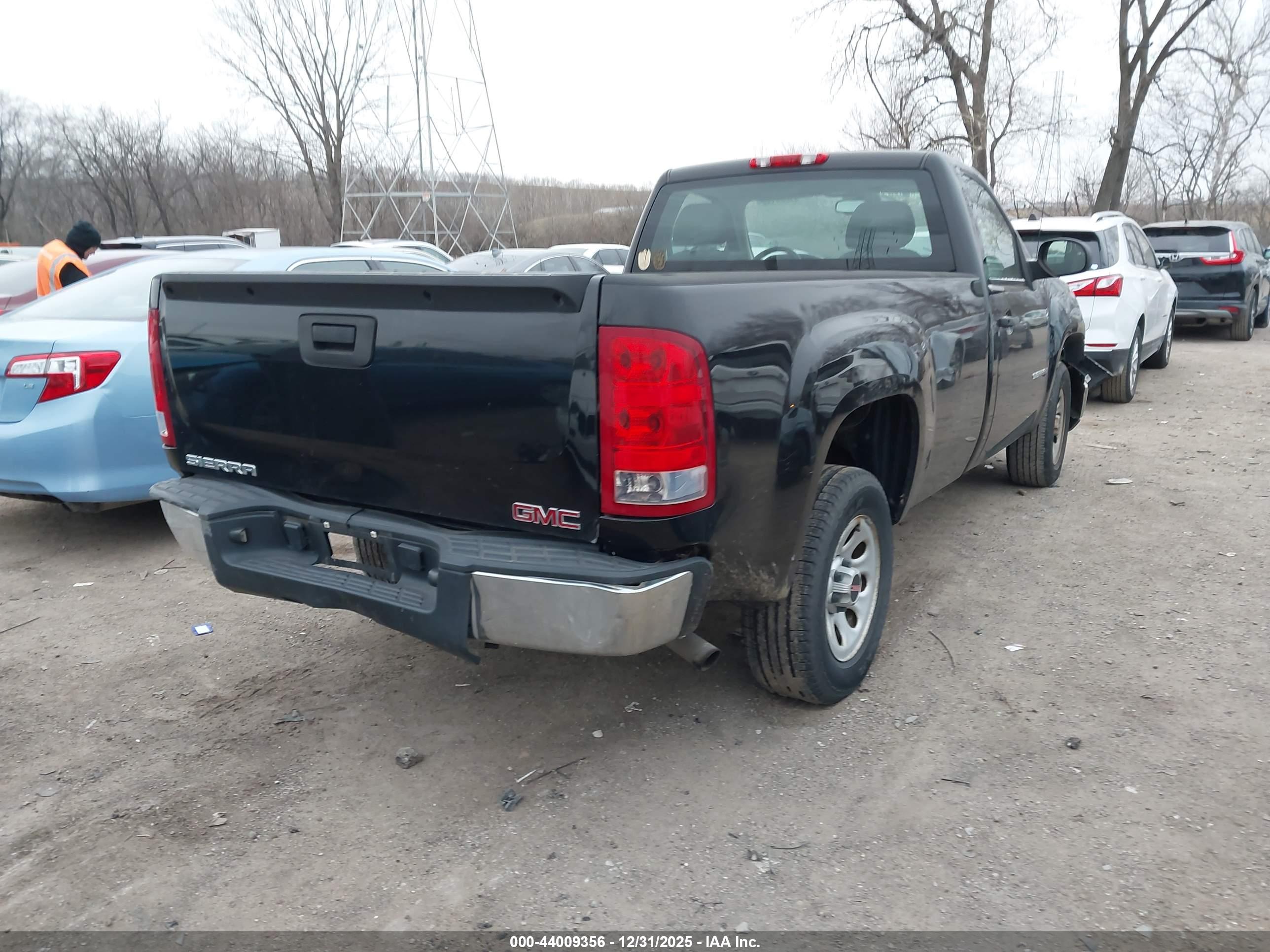 GMC SIERRA image 4