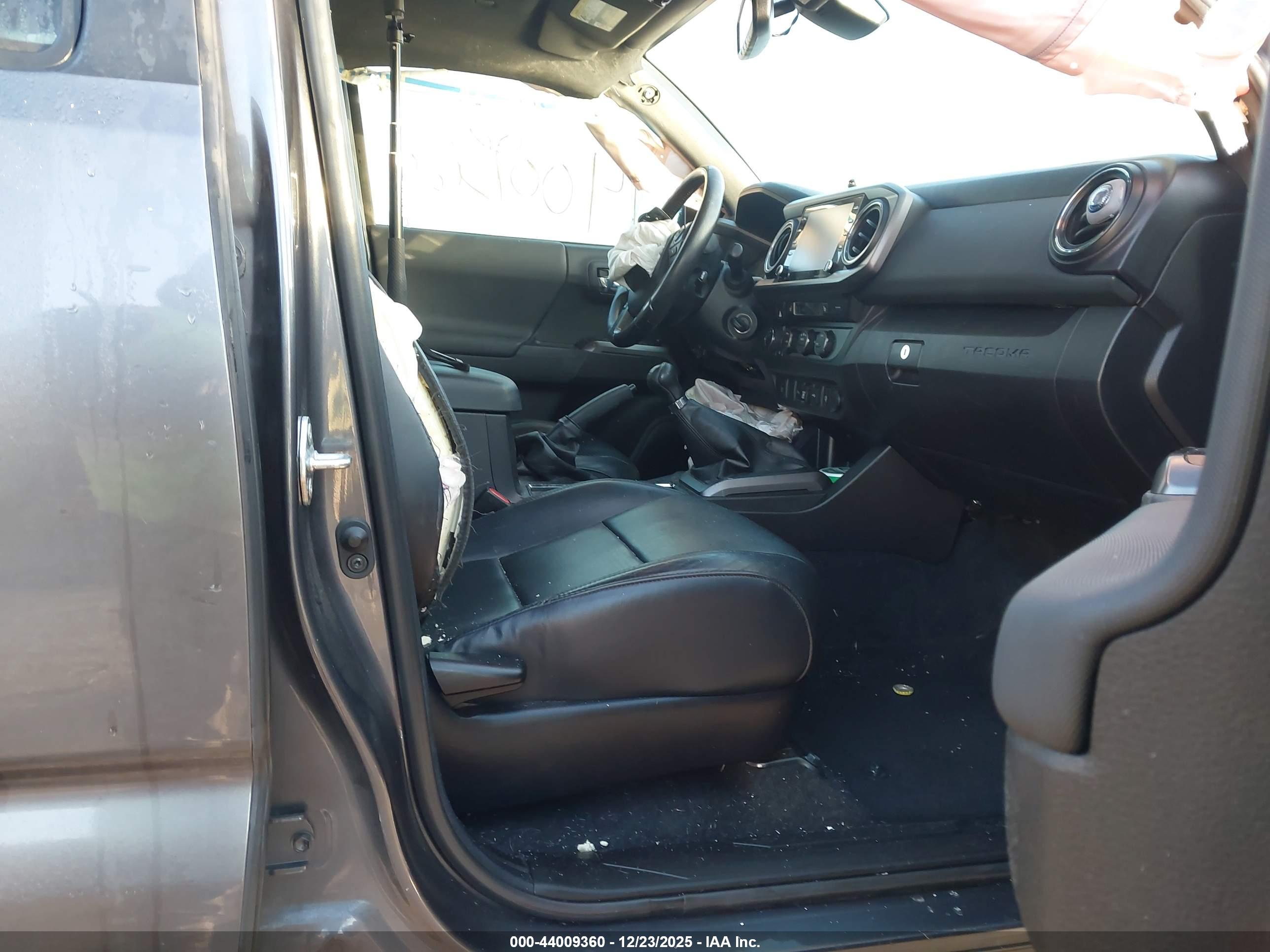 TOYOTA TACOMA image 5