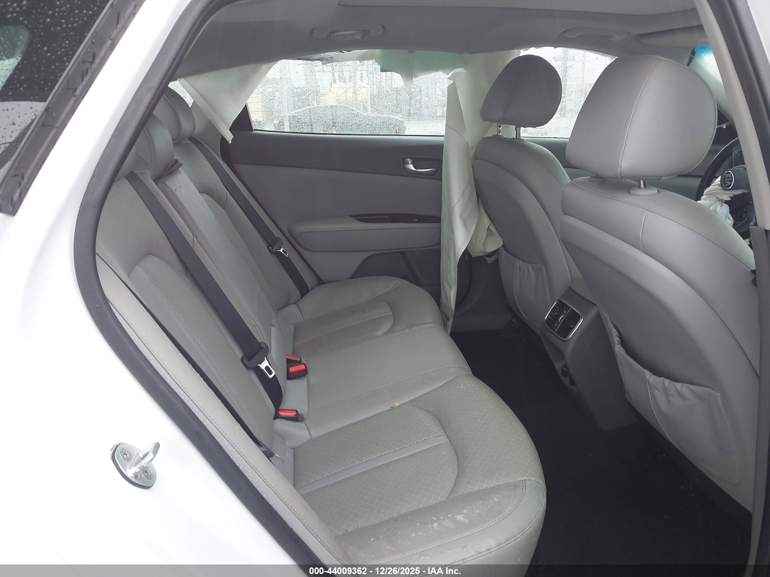 KIA OPTIMA image 8